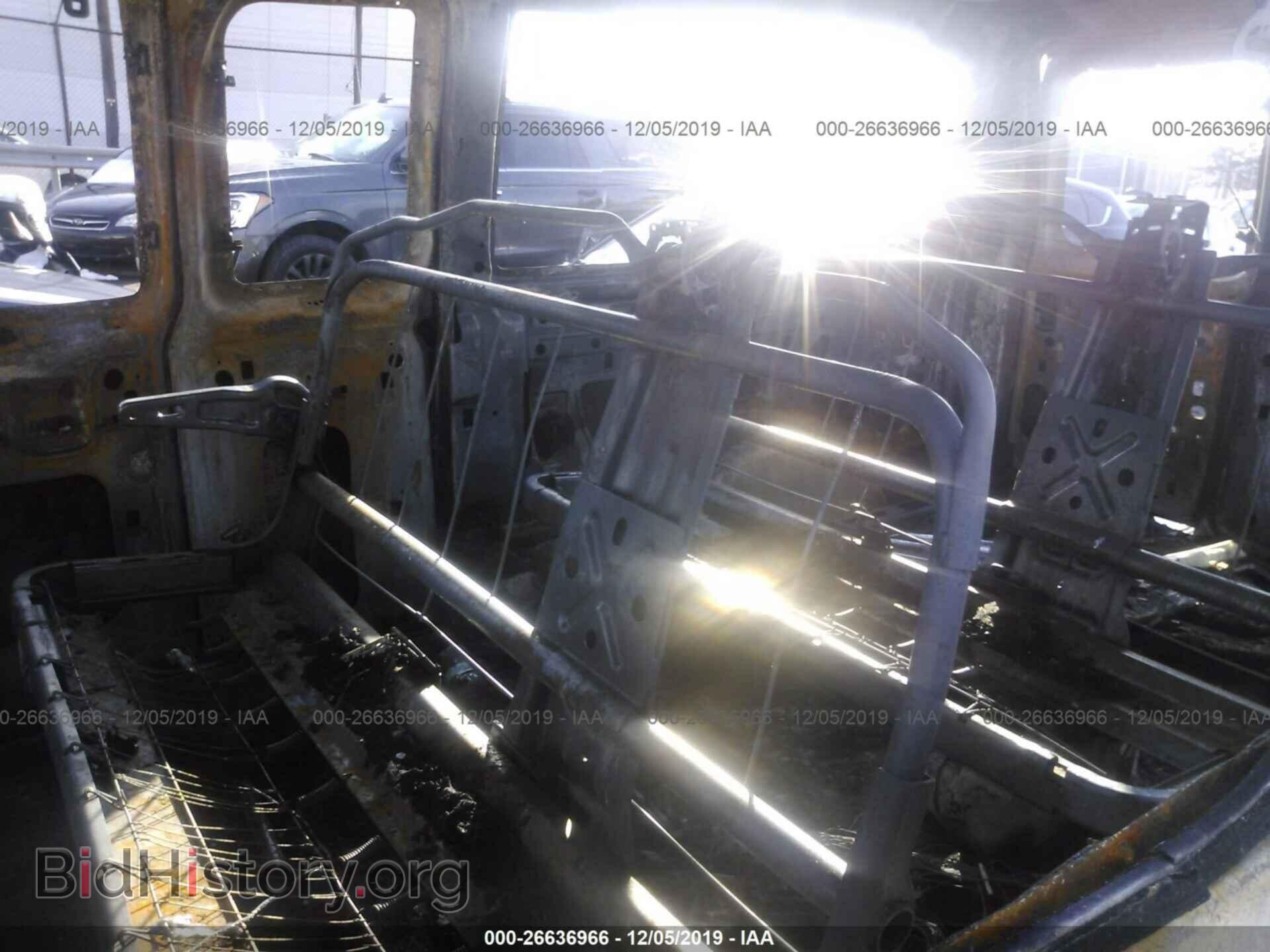 2011 FORD ECONOLINE - VIN: 1FBNE3BL8BDB25098 - Фото 8