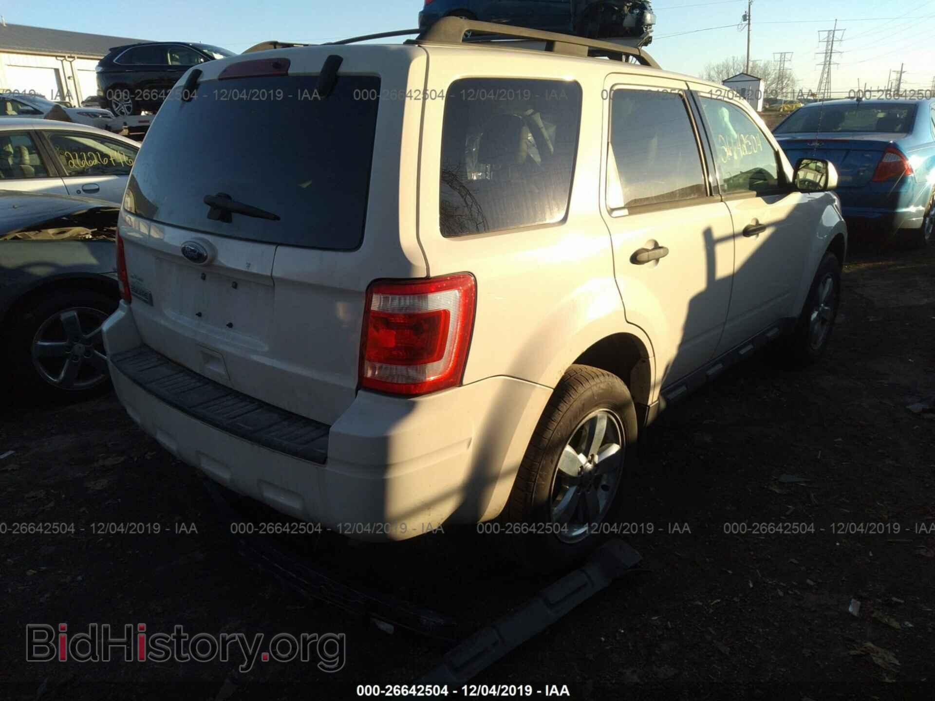 2011 Ford Escape - VIN: 1FMCU0D77BKA48865 - Фото 4