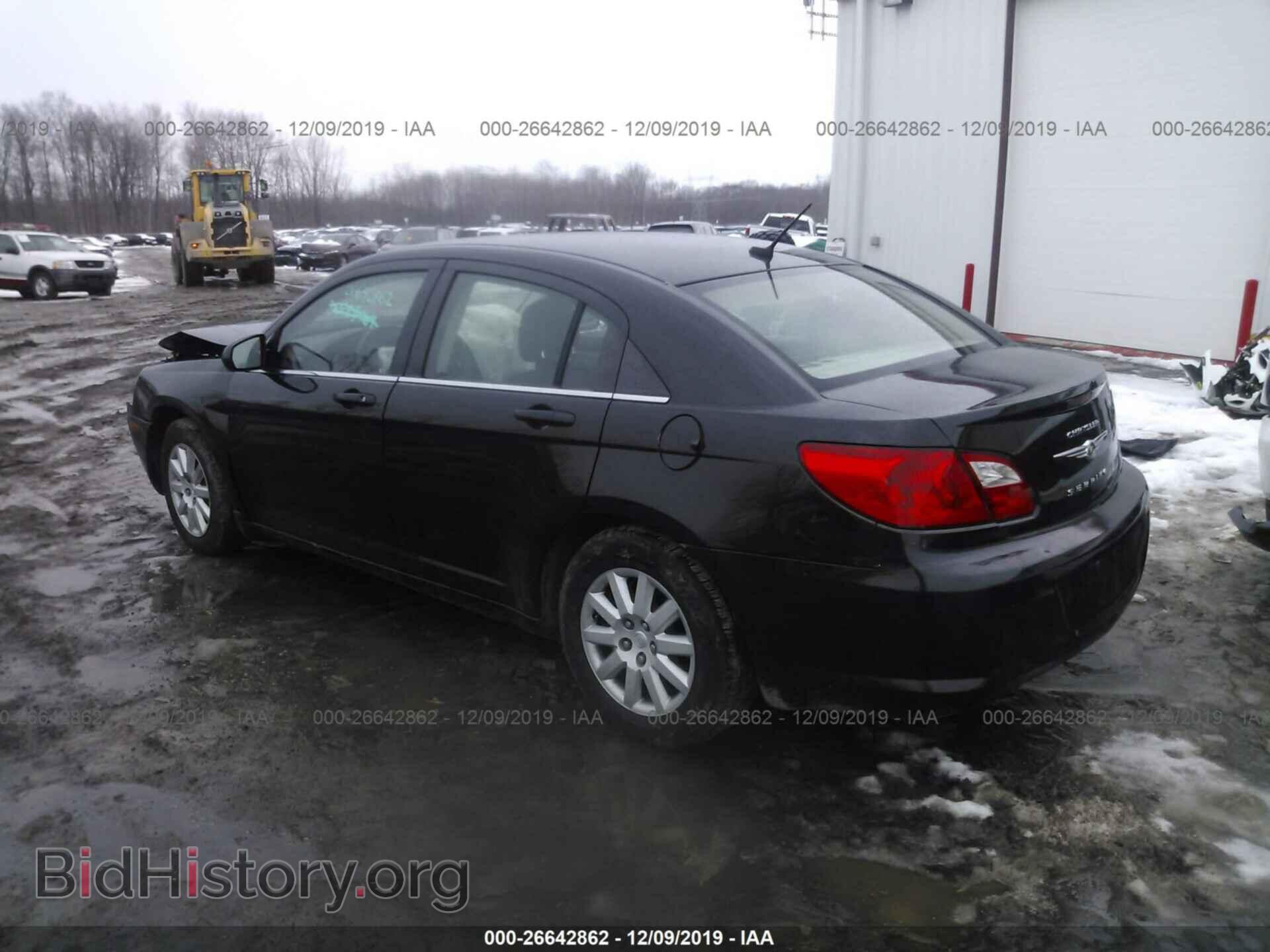 2010 CHRYSLER SEBRING - VIN: 1C3CC4FB8AN211542 - Фото 3