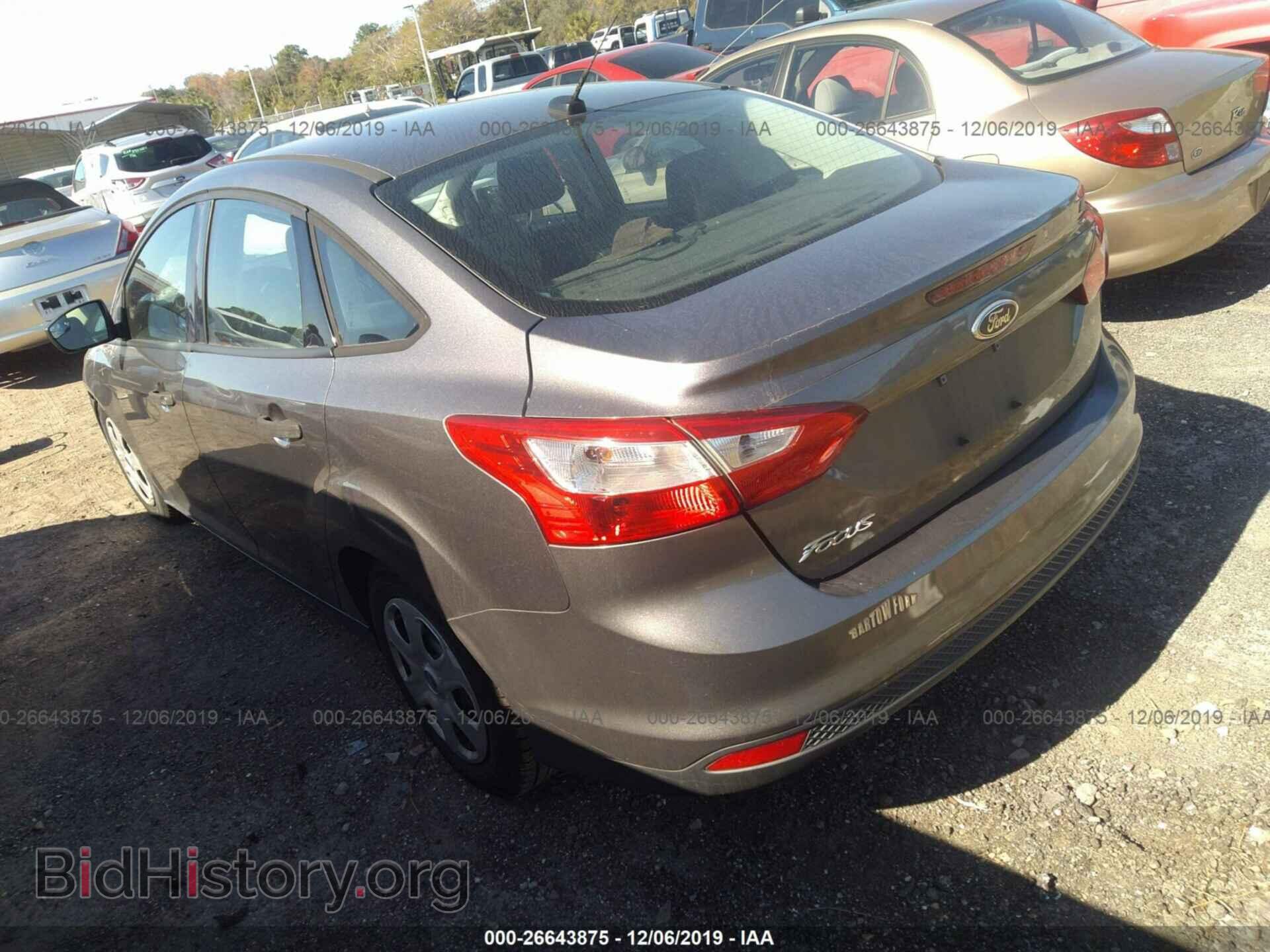 2012 Ford Focus - VIN: 1FAHP3E2XCL214030 - Photo 3