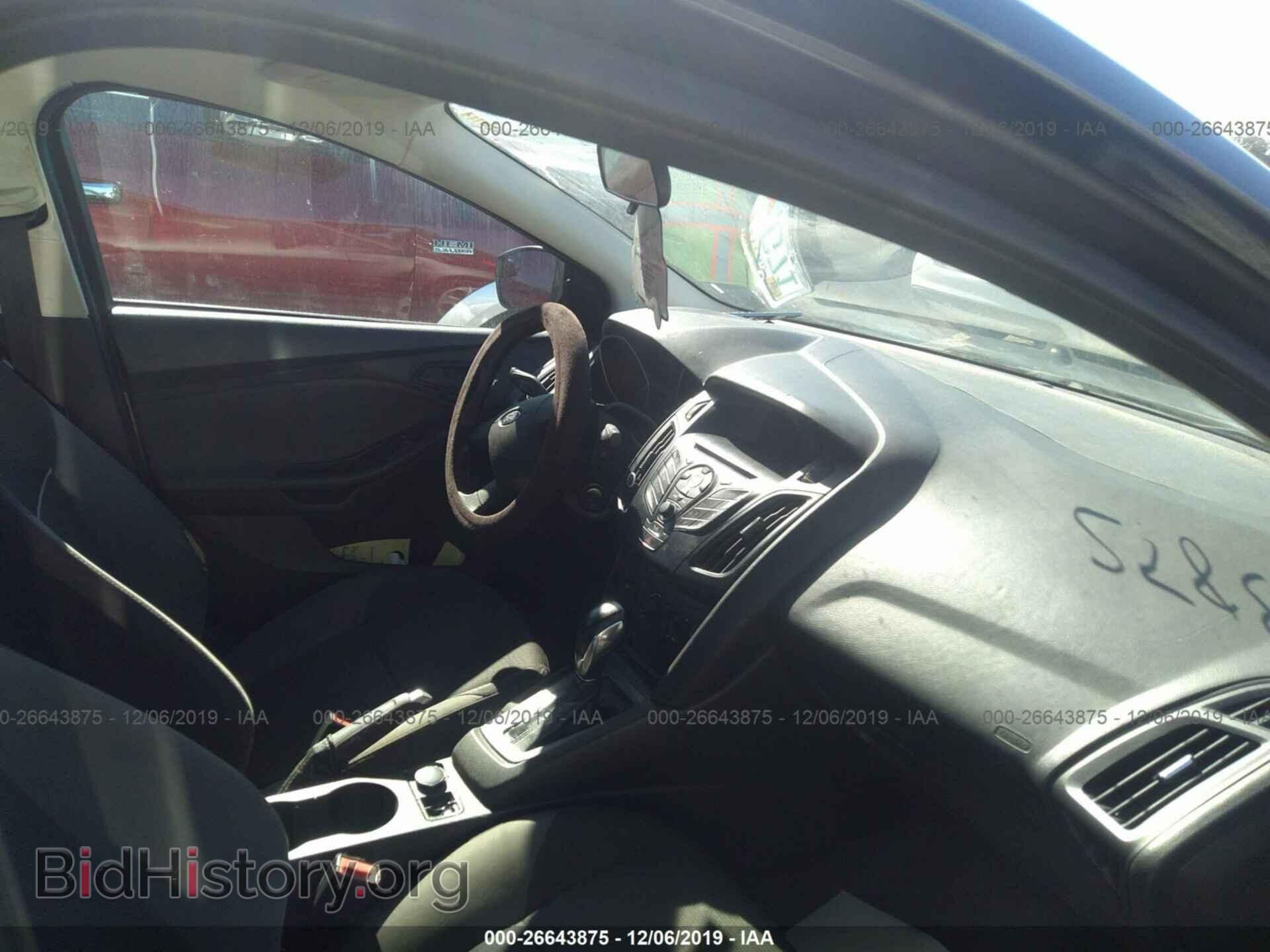 2012 Ford Focus - VIN: 1FAHP3E2XCL214030 - Photo 5