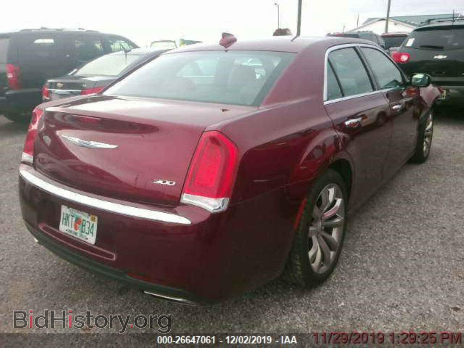 2019 CHRYSLER 300 - VIN: 2C3CCAEG3KH536475 - Фото 2