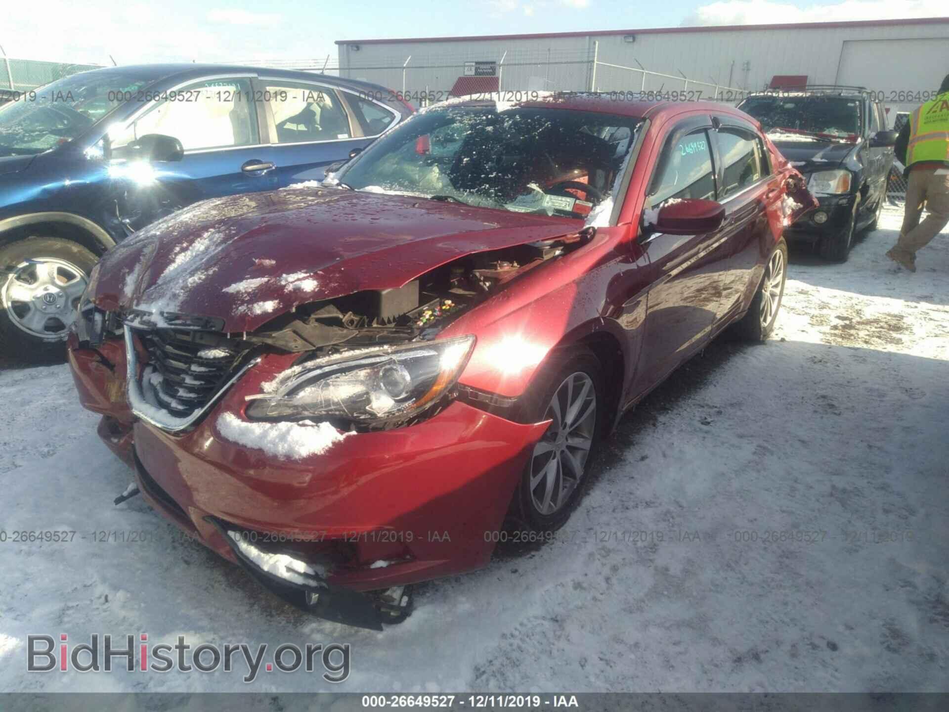 2012 CHRYSLER 200 - VIN: 1C3CCBHG7CN197617 - Фото 2