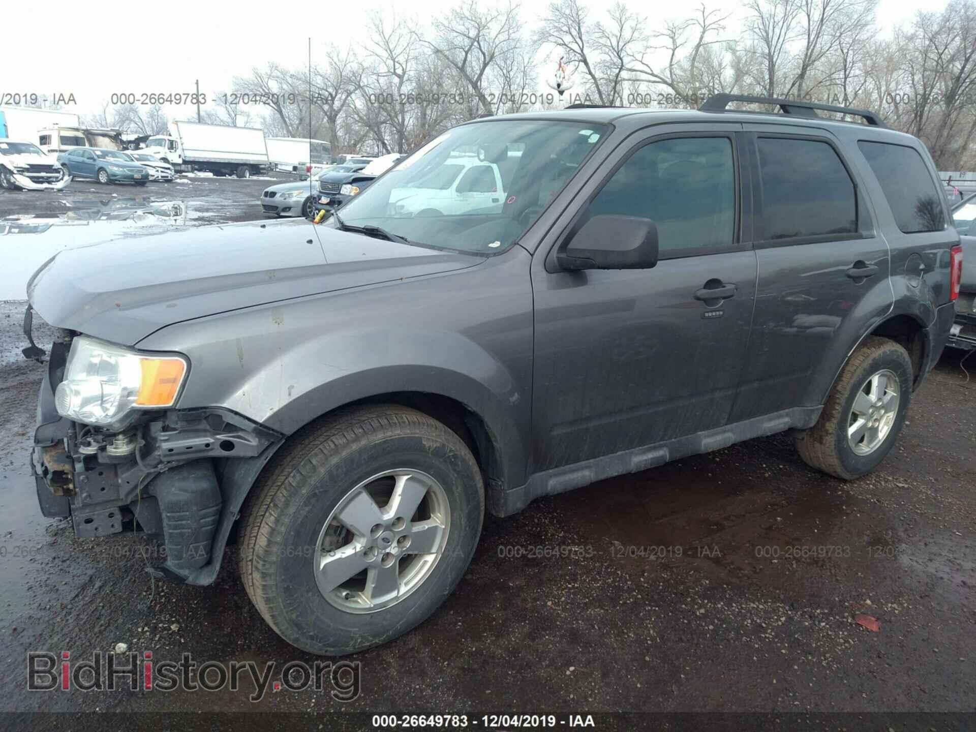 2011 FORD ESCAPE - VIN: 1FMCU0D72BKB79735 - Photo 2