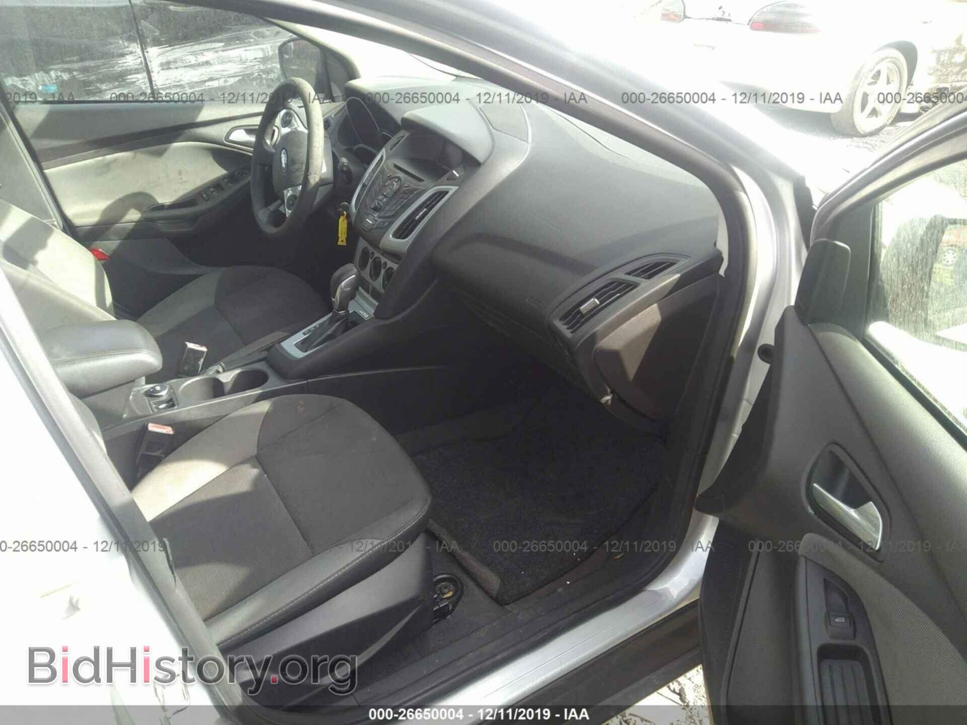 2012 Ford Focus - VIN: 1FAHP3K24CL118057 - Photo 5