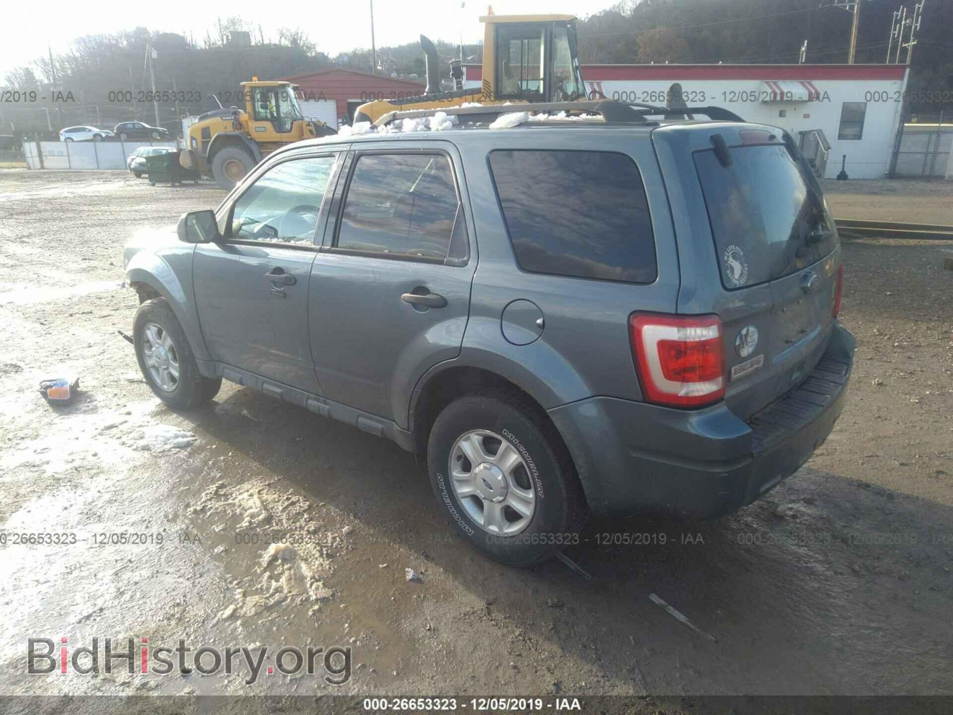 2011 FORD ESCAPE - VIN: 1FMCU0D74BKA79801 - Photo 3