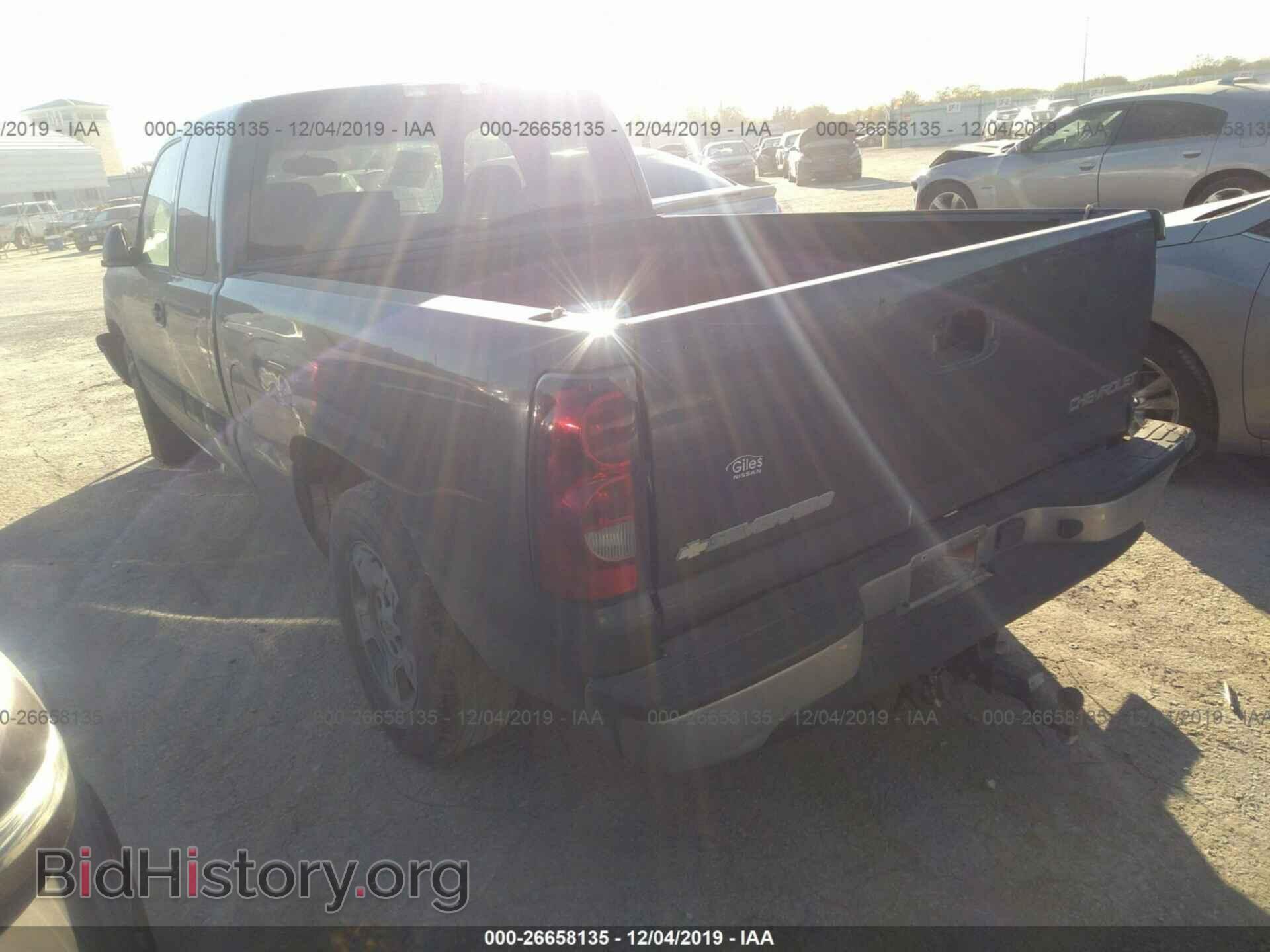 2005 Chevrolet Silverado - VIN: 2GCEC19V151236346 - Фото 3