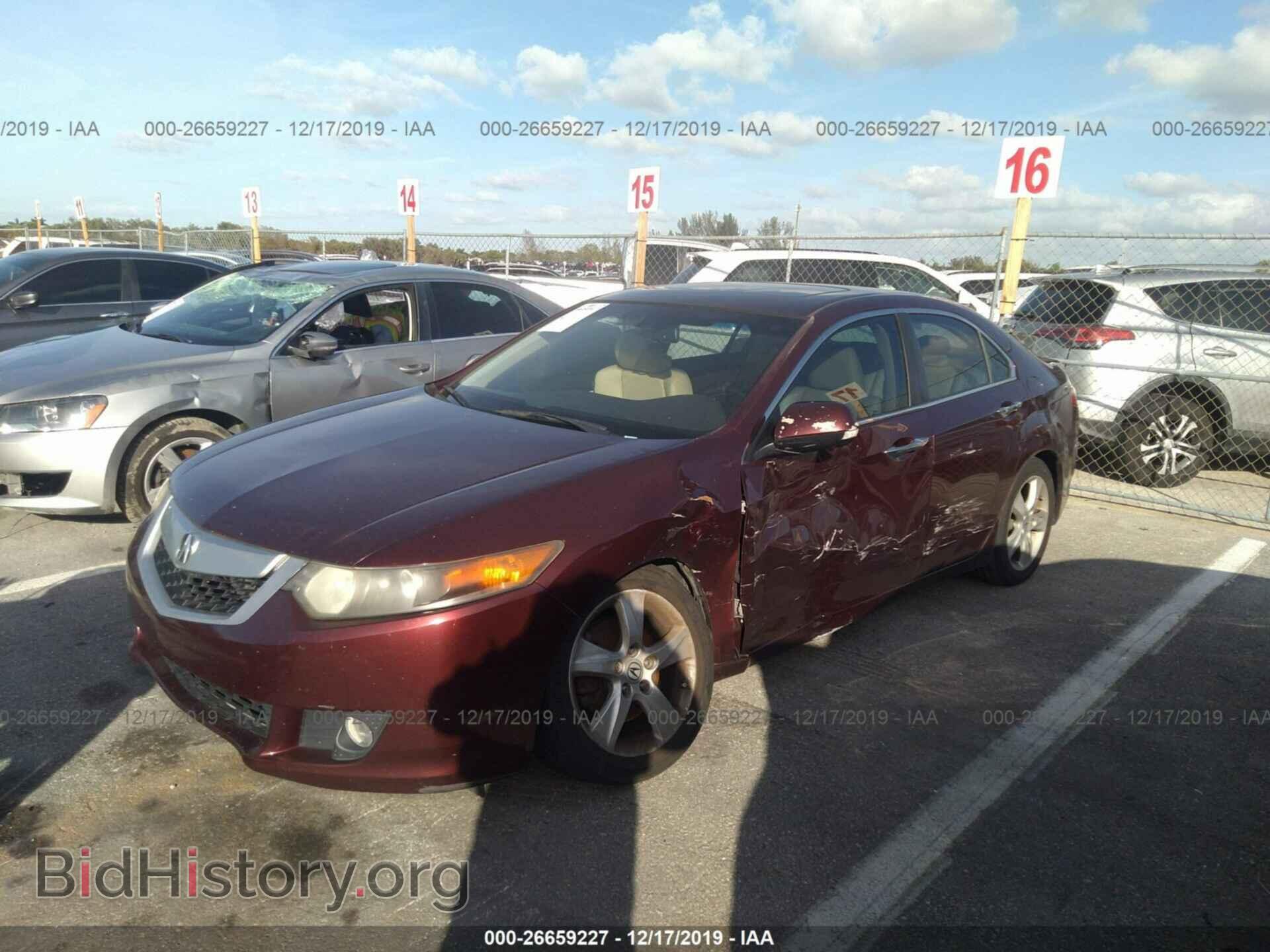 2010 Acura TSX - VIN: JH4CU2F64AC041559 - Фото 2