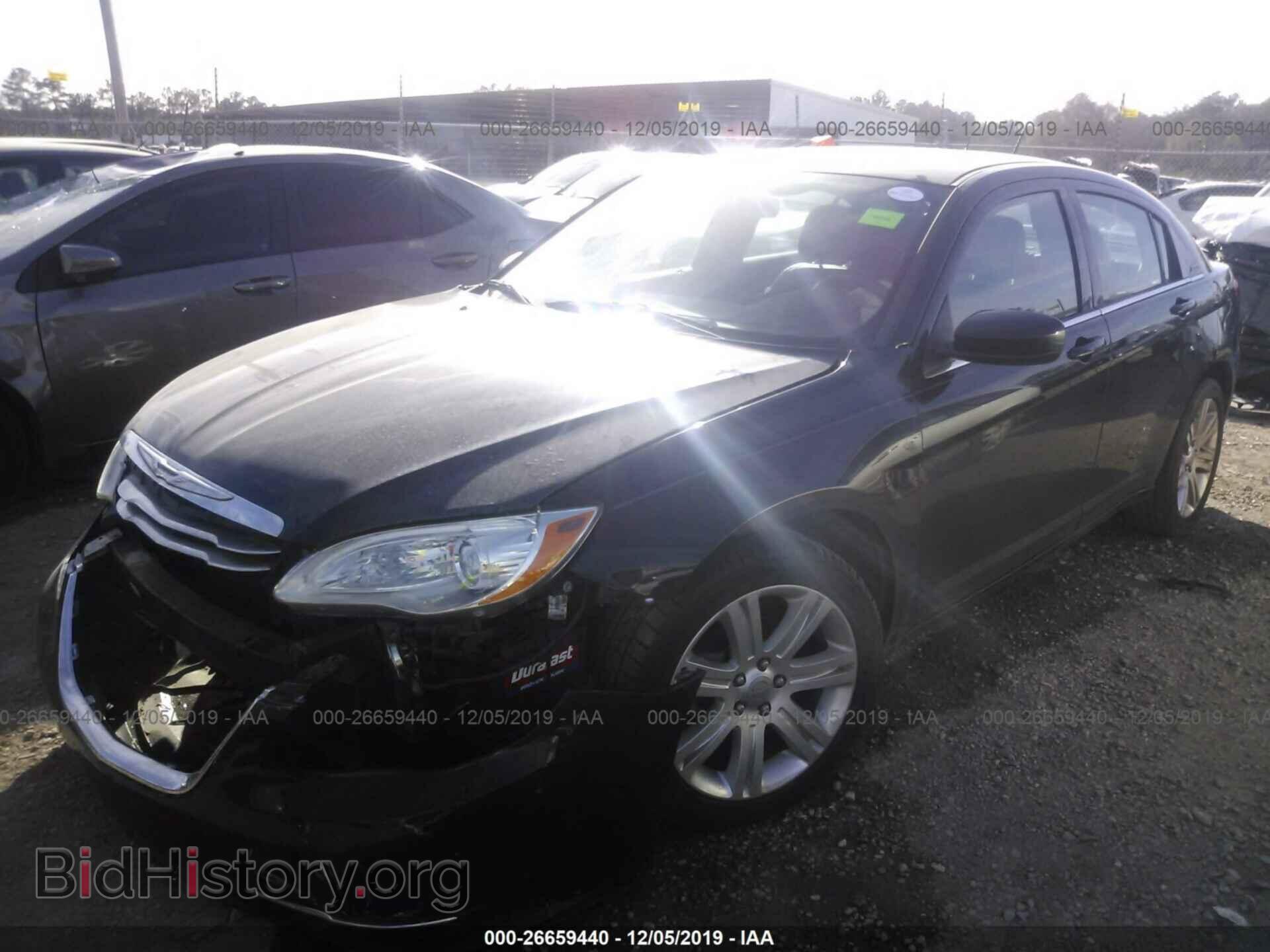 2012 CHRYSLER 200 - VIN: 1C3CCBBG9CN250049 - Фото 2