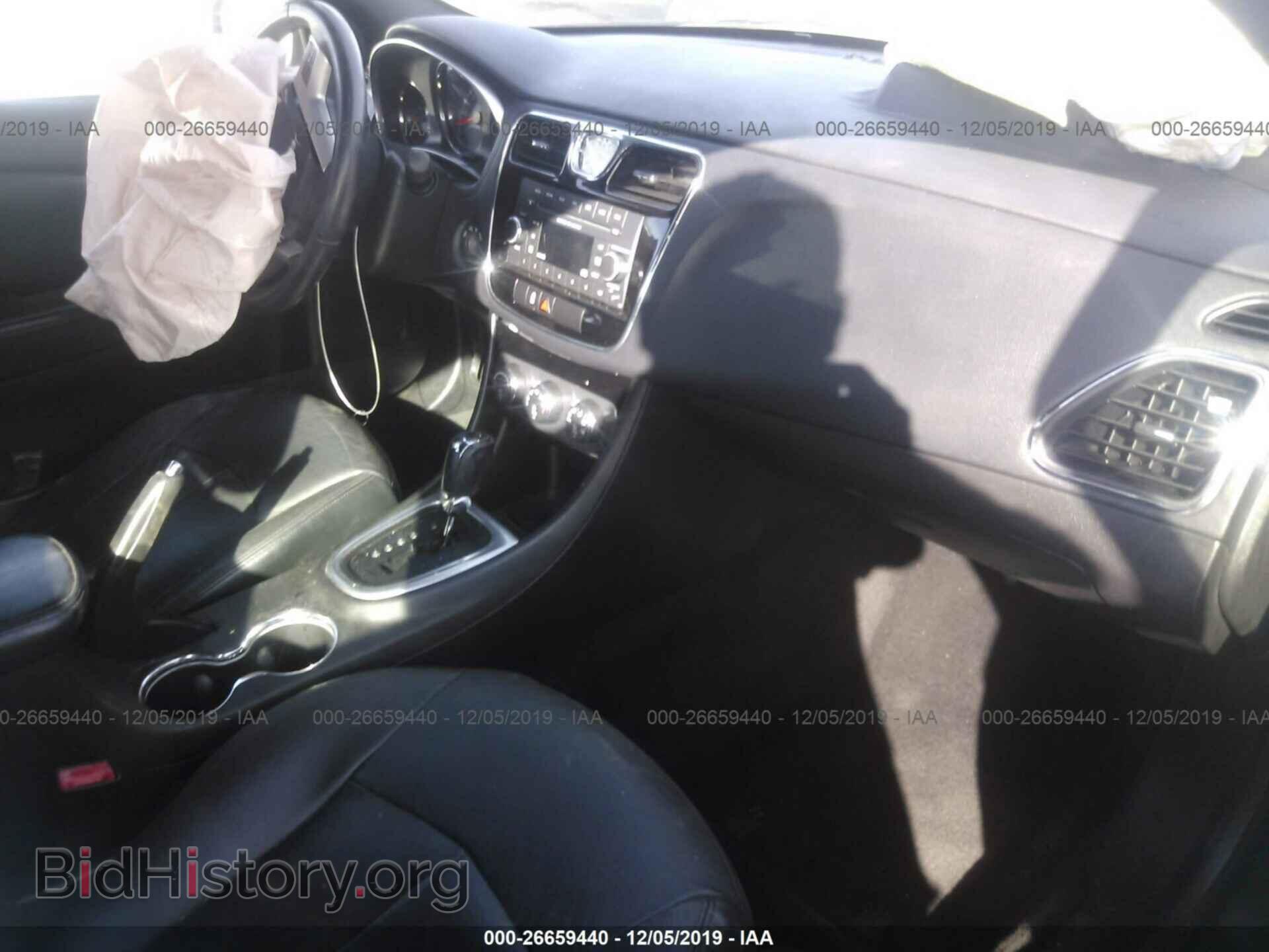 2012 CHRYSLER 200 - VIN: 1C3CCBBG9CN250049 - Фото 5