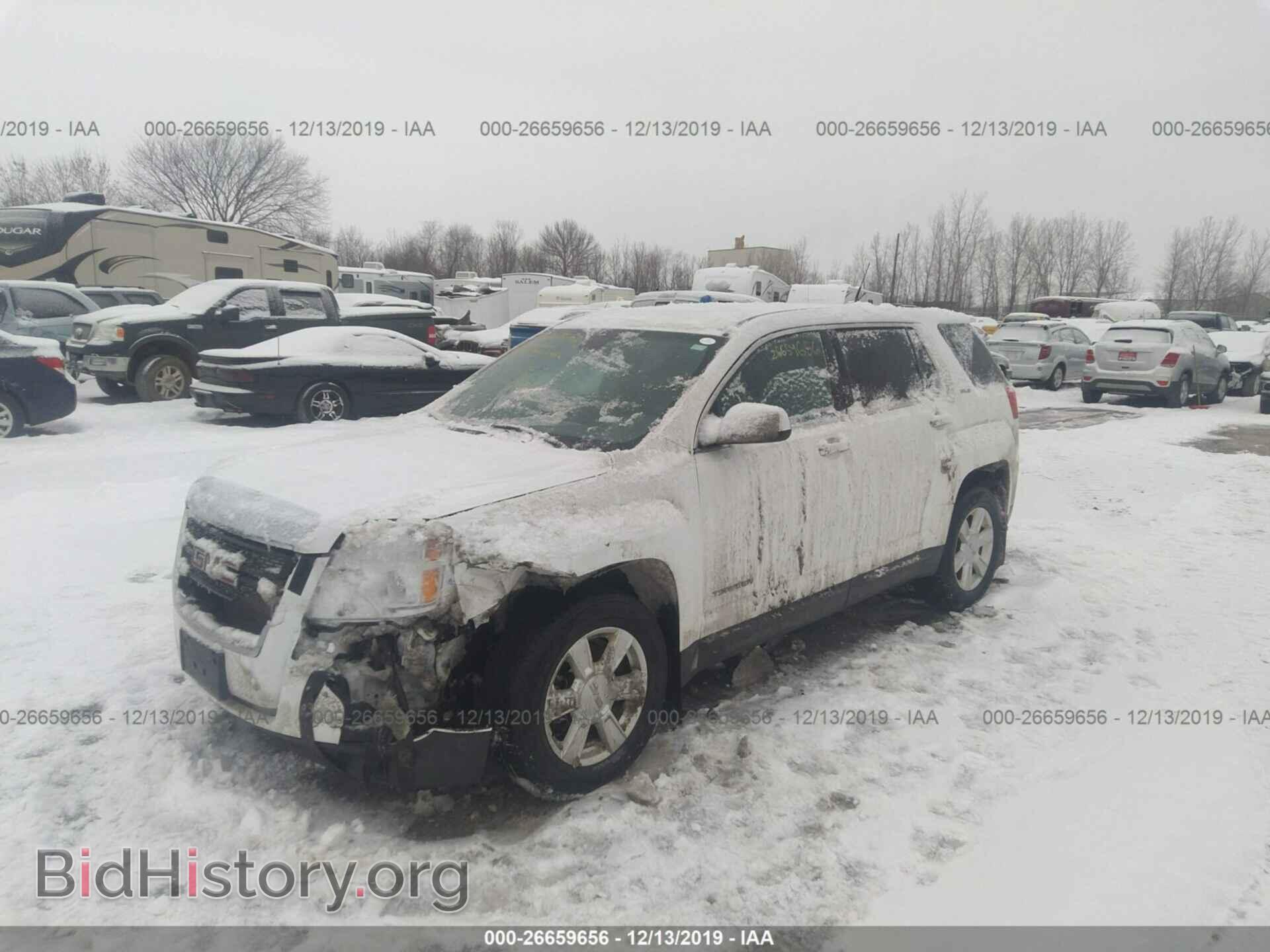 2011 GMC TERRAIN - VIN: 2CTALMEC3B6408917 - Photo 2