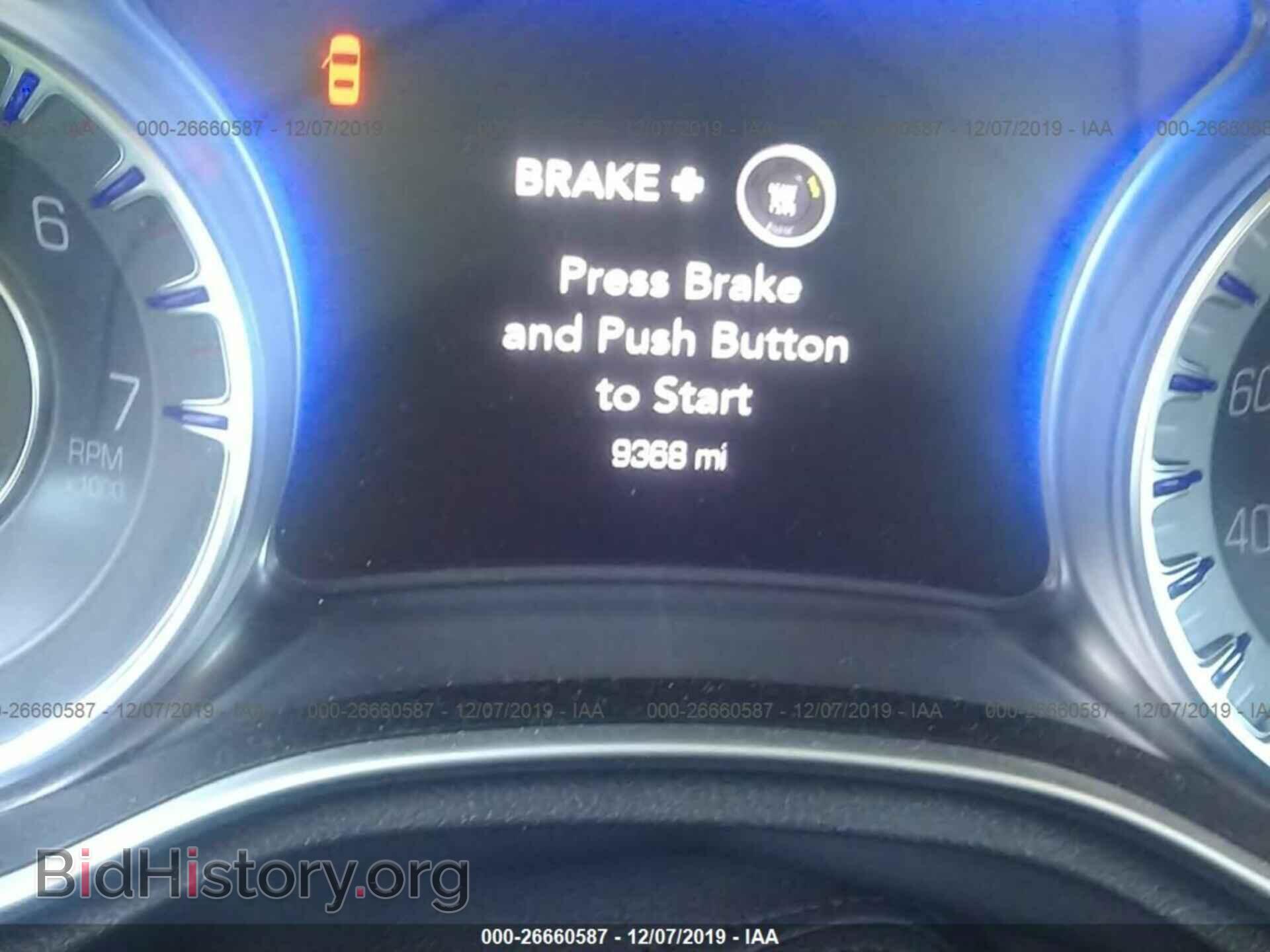 2017 CHRYSLER 300C - VIN: 2C3CCAPT6HH616873 - Фото 7