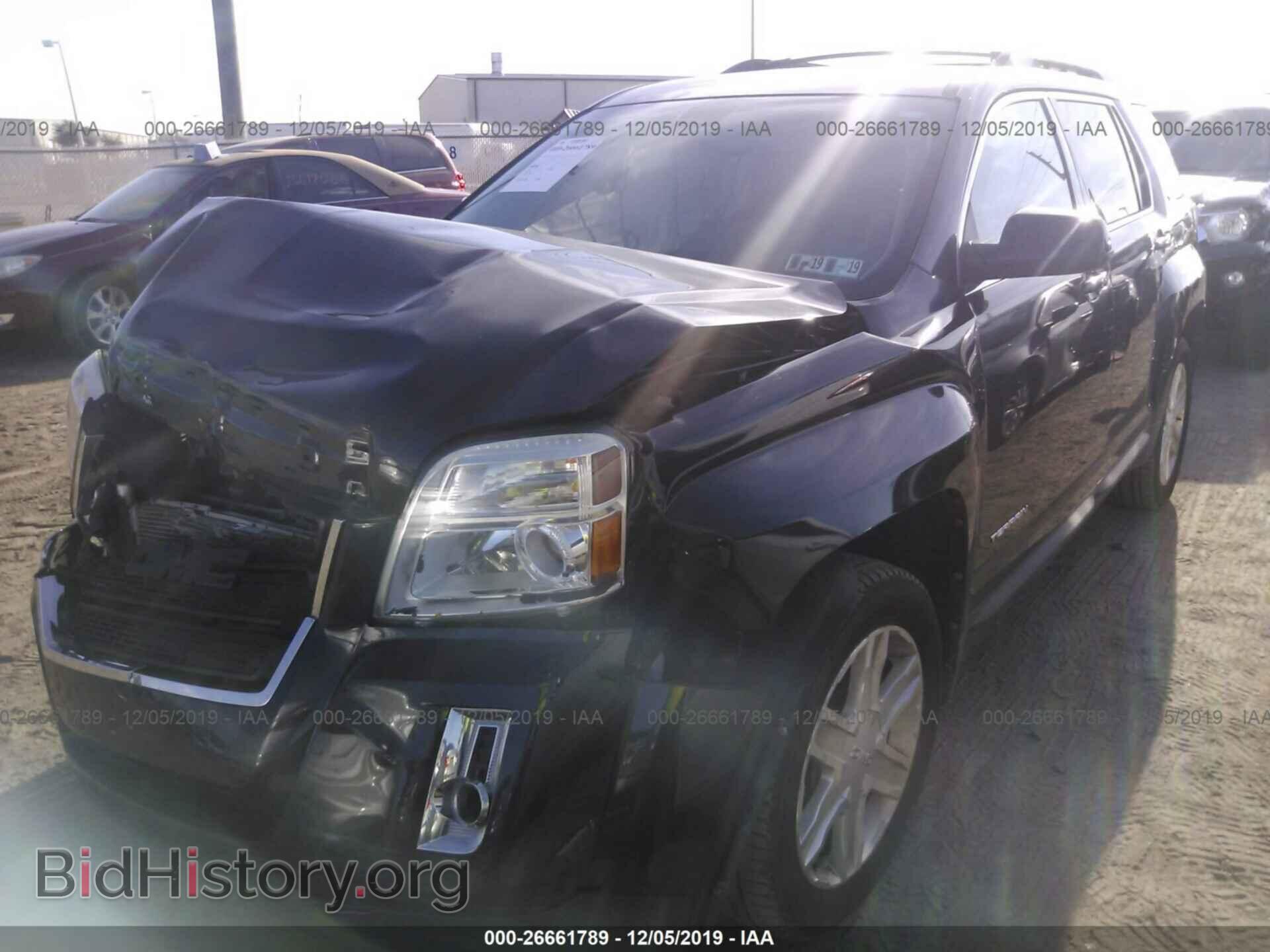 2011 GMC TERRAIN - VIN: 2CTALUEC2B6453332 - Photo 2