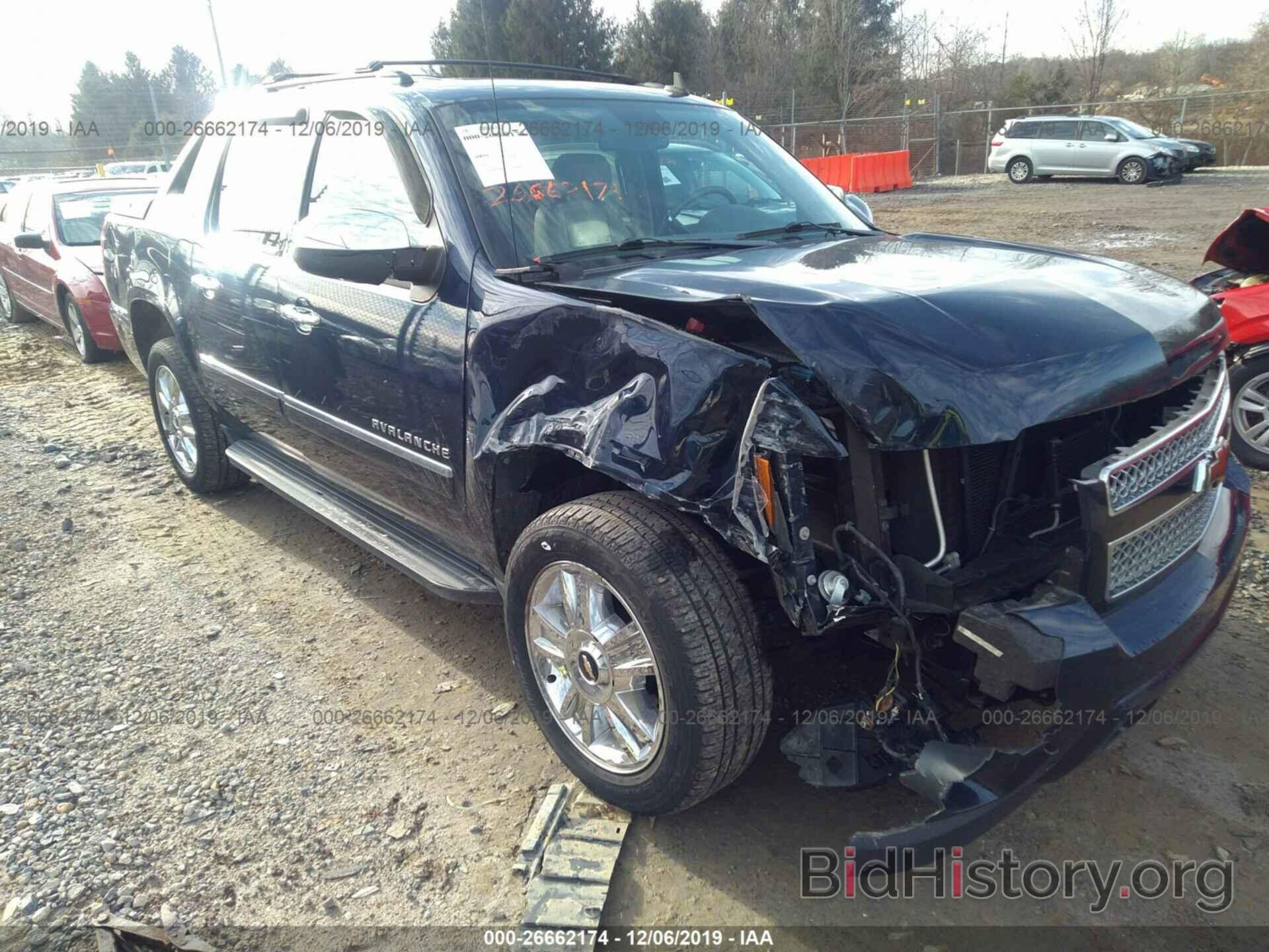 Photo 3GNVKGE01AG289900 - CHEVROLET AVALANCHE 2010