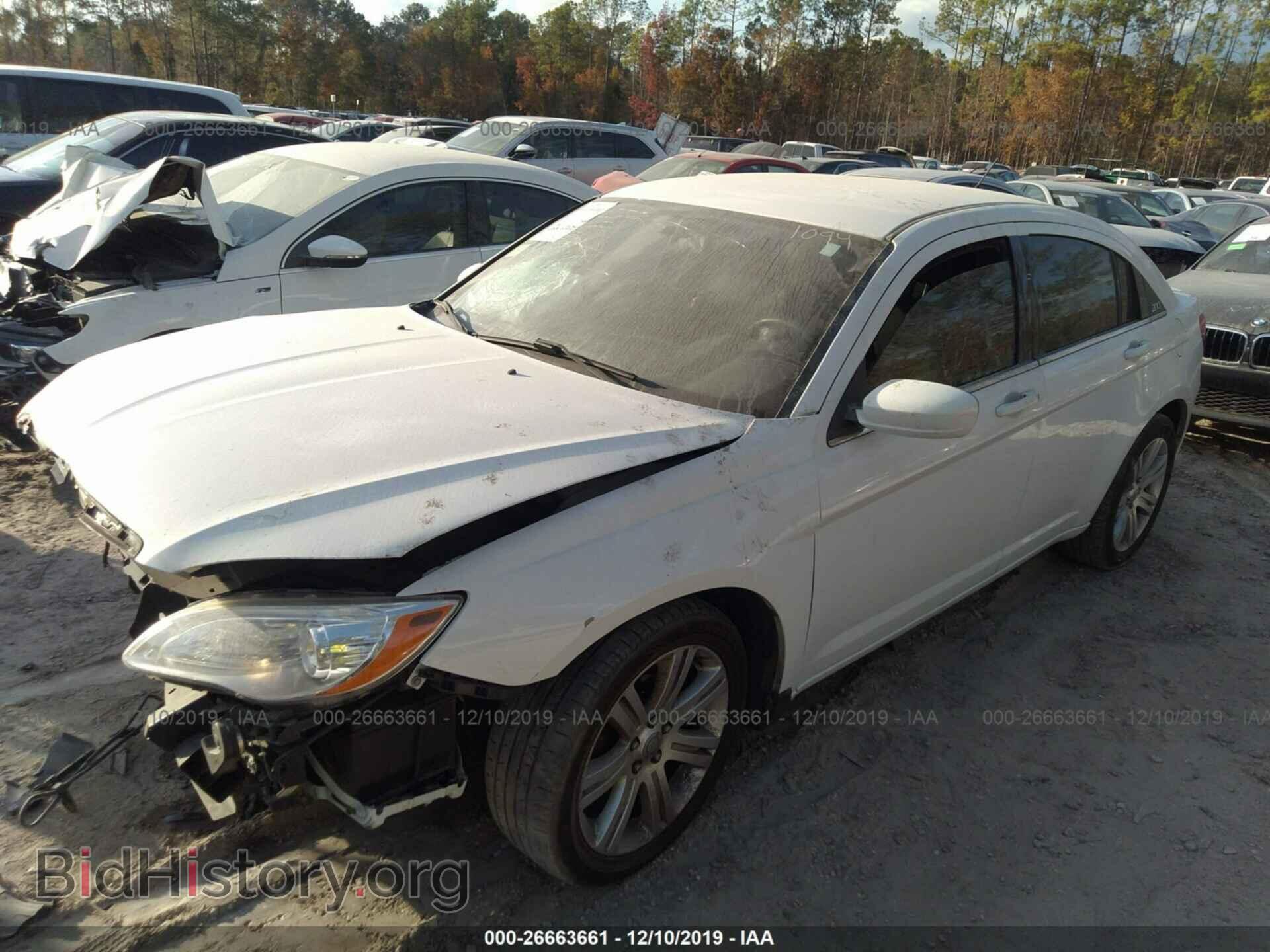 2013 CHRYSLER 200 - VIN: 1C3CCBAB5DN671094 - Photo 2