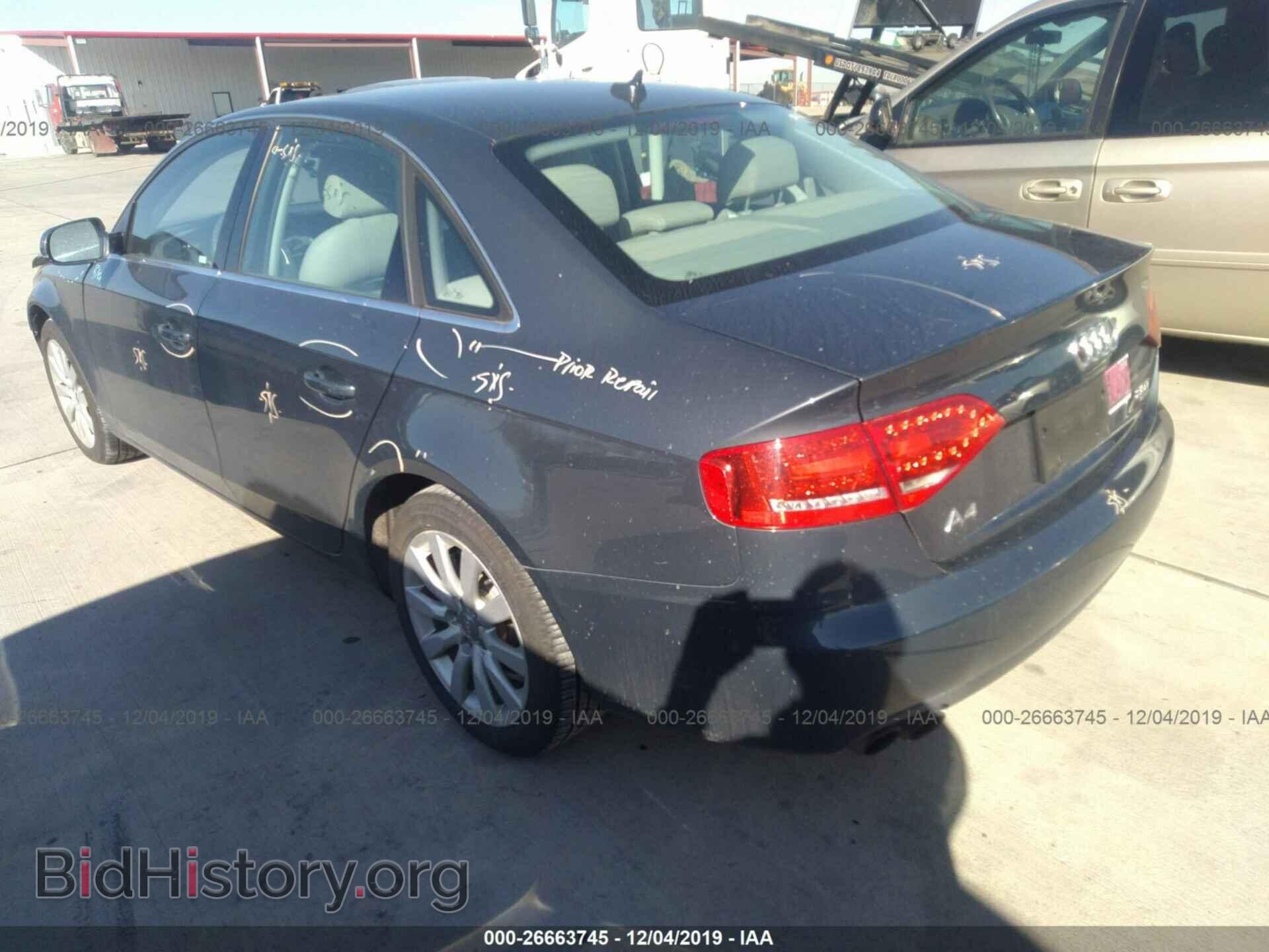 2011 AUDI A4 - VIN: WAUFFAFLXBA075542 - Фото 3
