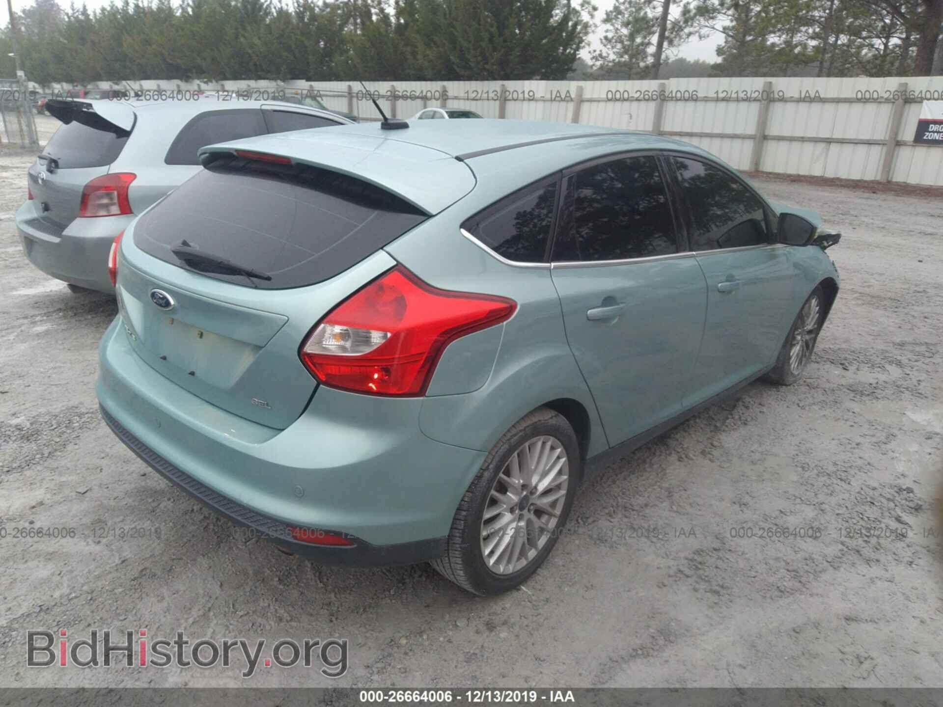 2012 Ford Focus - VIN: 1FAHP3M21CL360639 - Photo 4