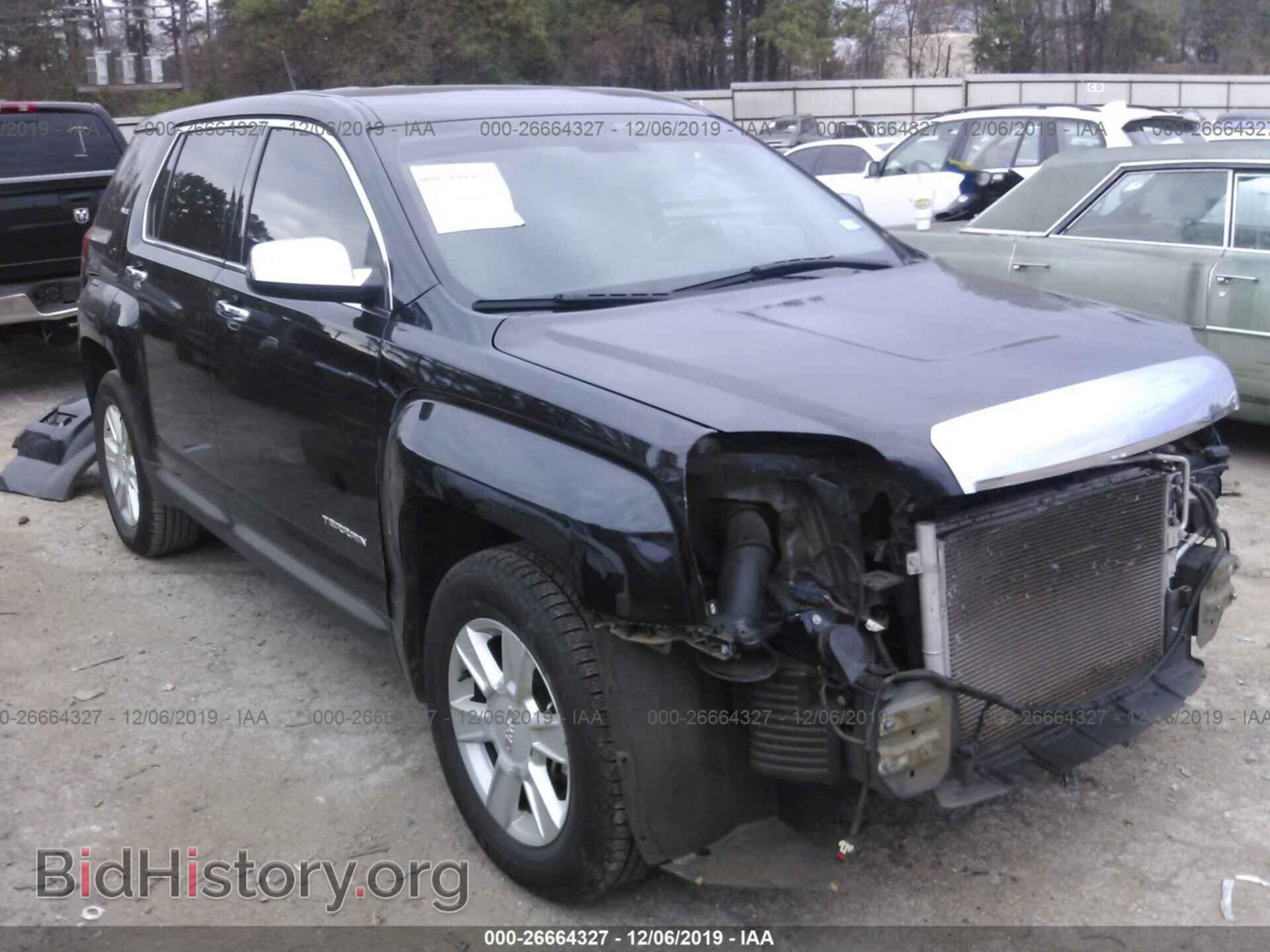 Фотография 2GKALMEK4D6408435 - GMC Terrain 2013
