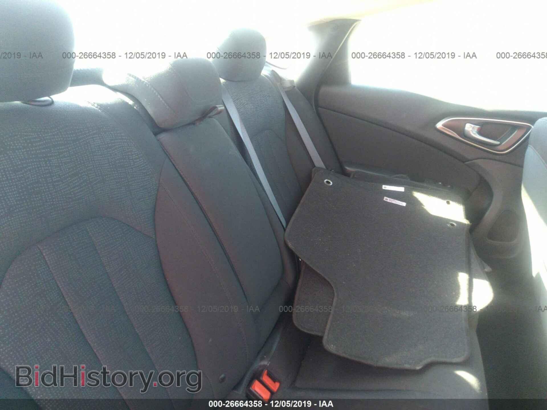 2016 CHRYSLER 200 - VIN: 1C3CCCAB5GN128029 - Photo 8