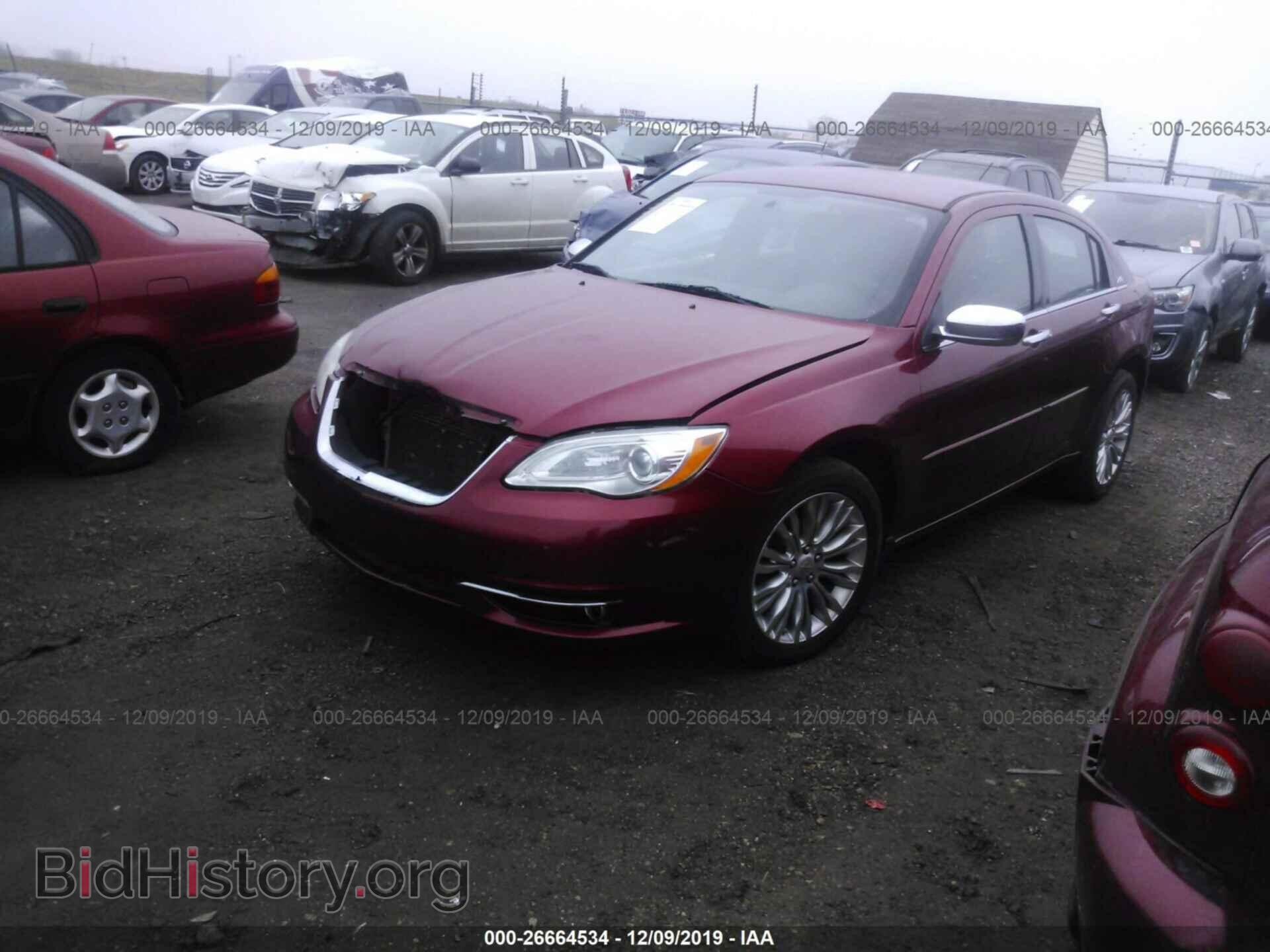 2012 Chrysler 200 - VIN: 1C3CCBCB6CN207758 - Фото 2