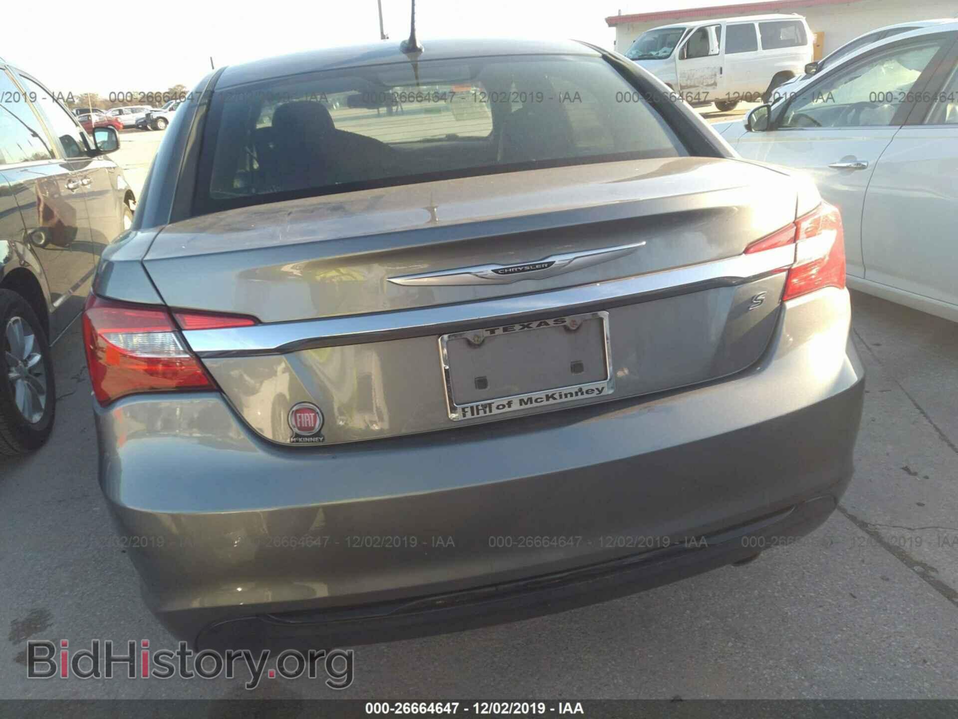 2012 CHRYSLER 200 - VIN: 1C3CCBHG9CN210318 - Фото 6