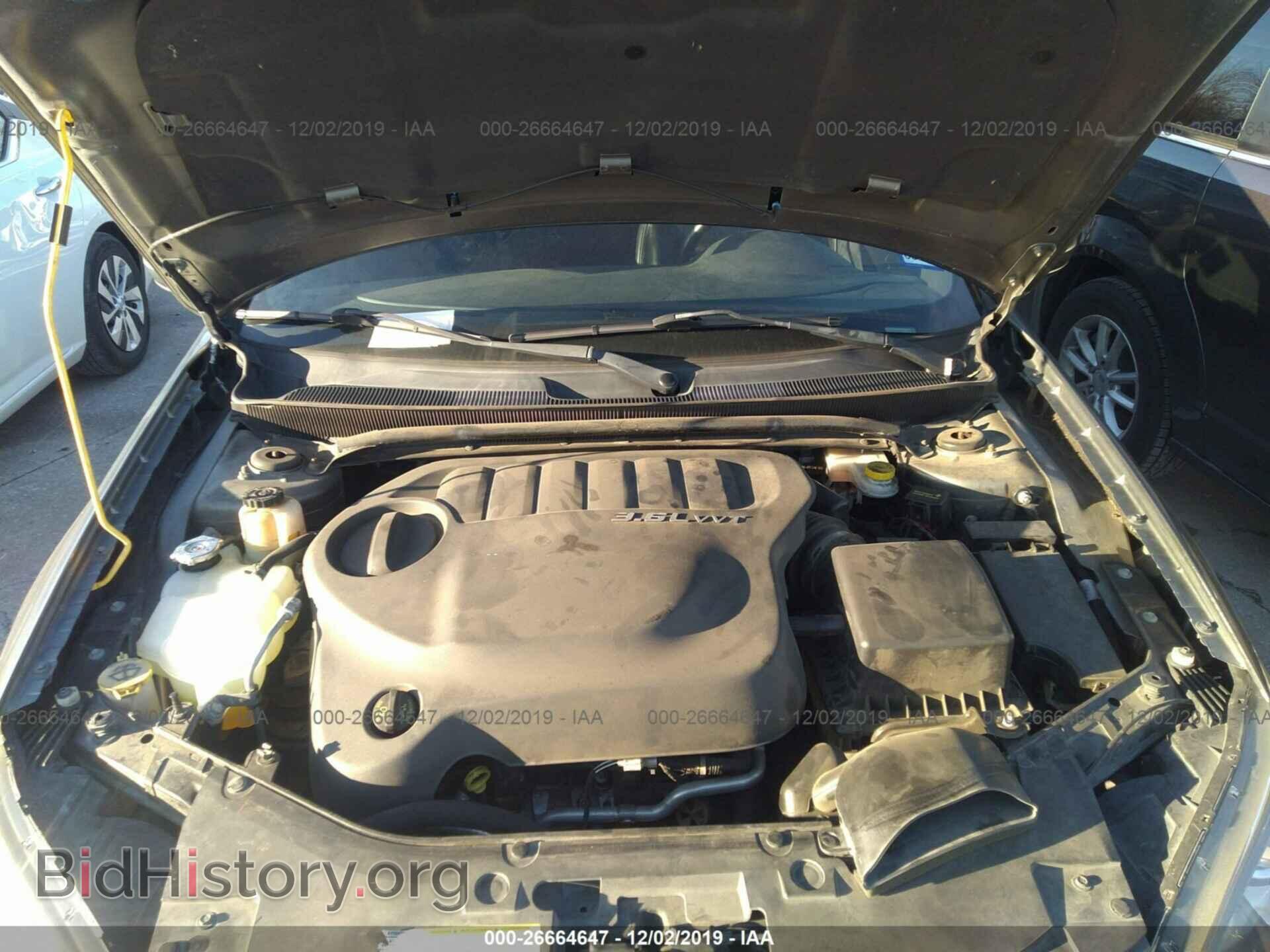 2012 CHRYSLER 200 - VIN: 1C3CCBHG9CN210318 - Фото 10