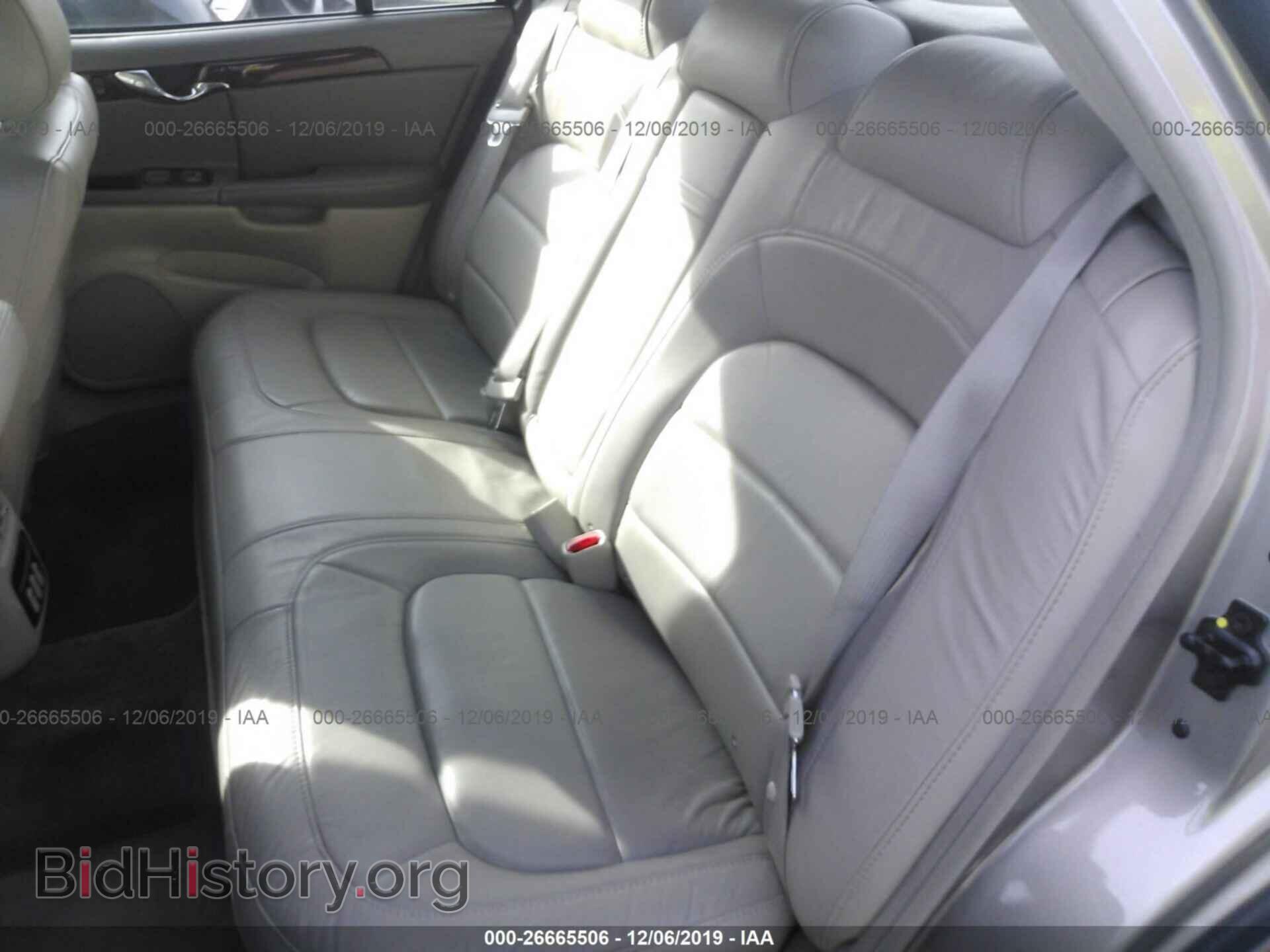 2004 CADILLAC DEVILLE - VIN: 1G6KD54Y94U133903 - Photo 8