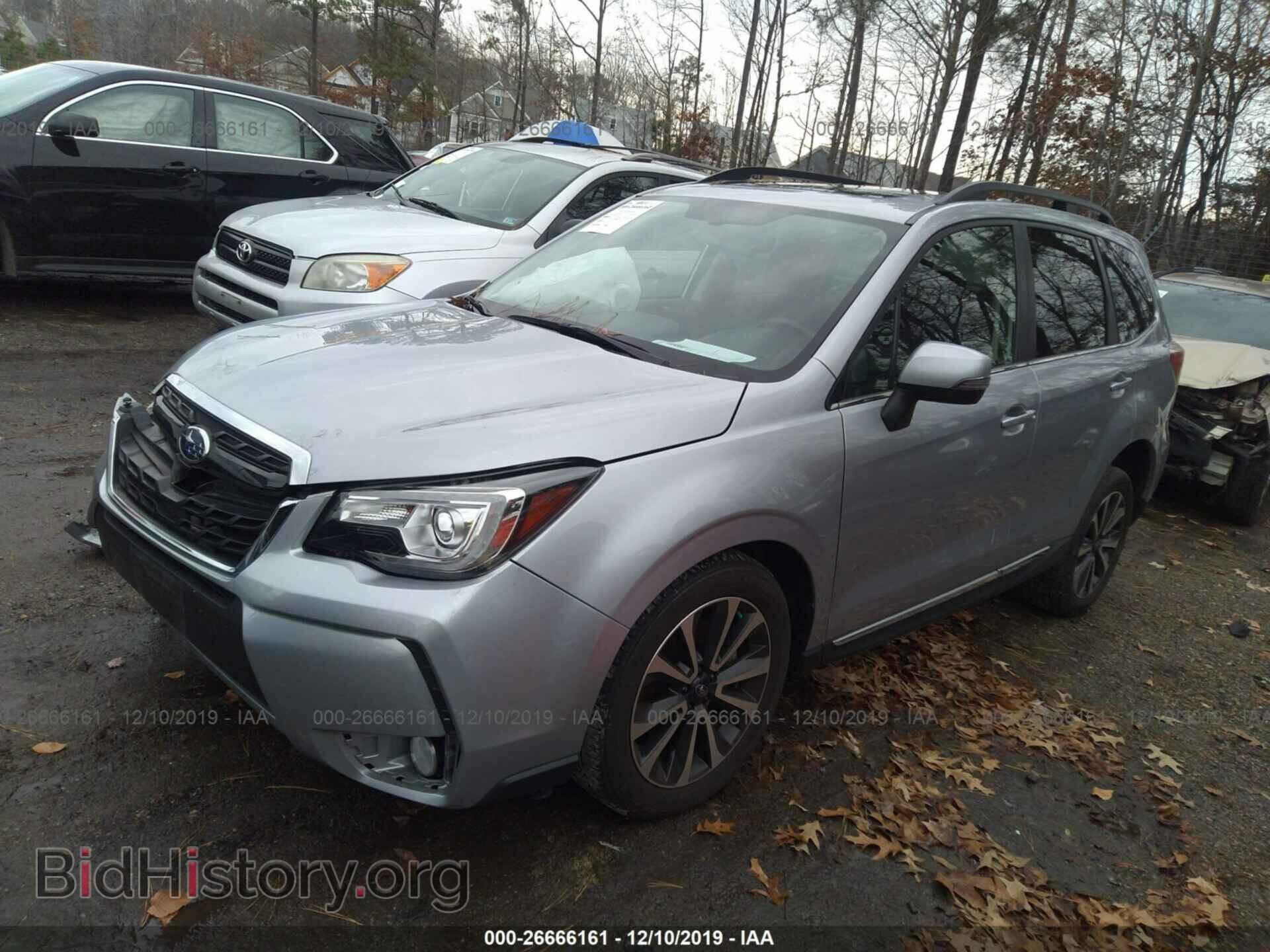 2017 Subaru Forester - VIN: JF2SJGTC8HH566202 - Фото 2