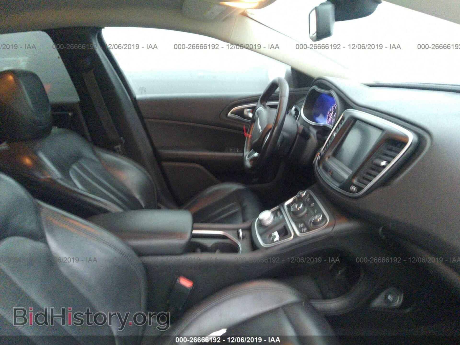 2016 CHRYSLER 200 - VIN: 1C3CCCAB1GN184565 - Photo 5