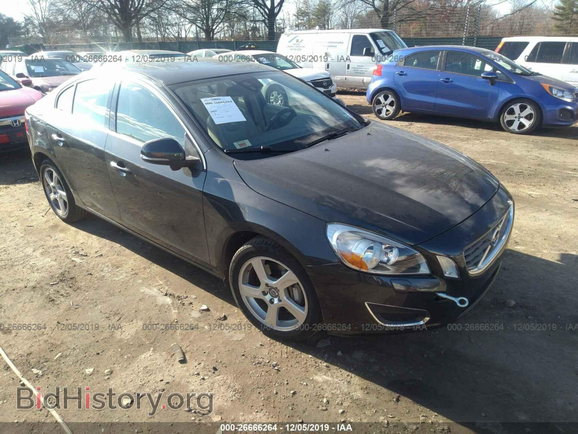Photo YV1622FS6C2134300 - VOLVO S60 2012