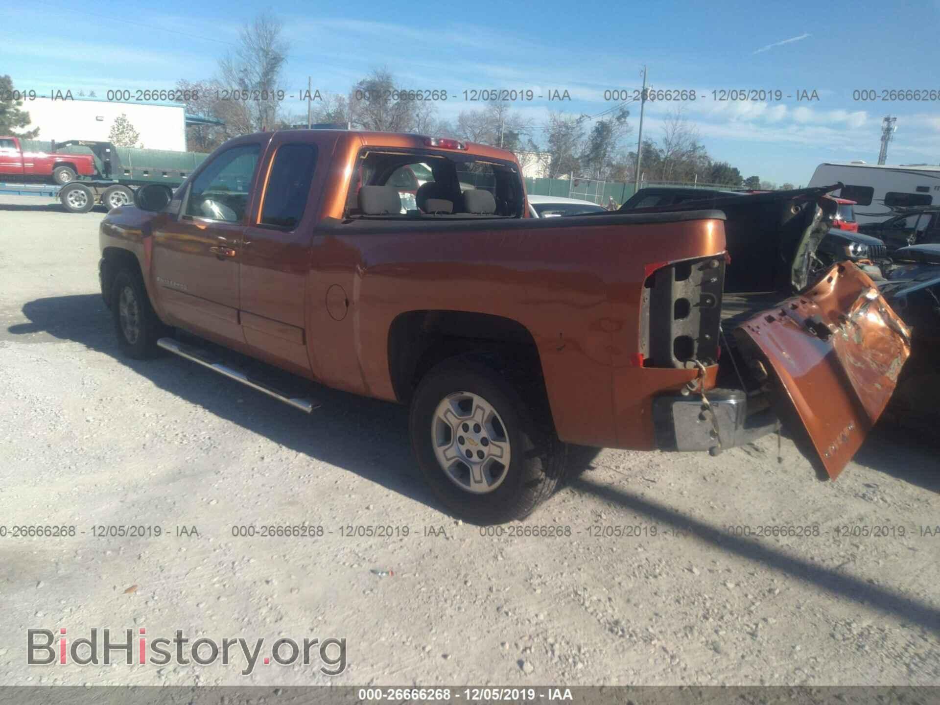 2008 CHEVROLET SILVERADO - VIN: 2GCEC19J081103174 - Фото 3