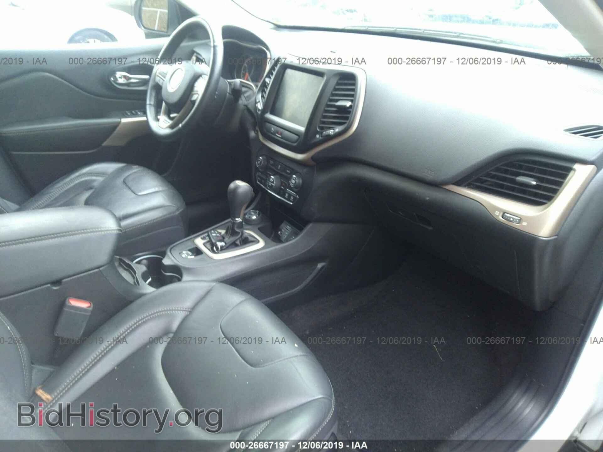 2018 Jeep Cherokee - VIN: 1C4PJMDB1JD520720 - Фото 5
