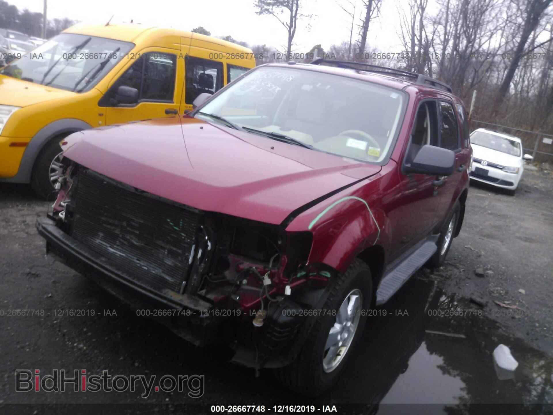 2011 FORD ESCAPE - VIN: 1FMCU9D74BKC46341 - Фото 2