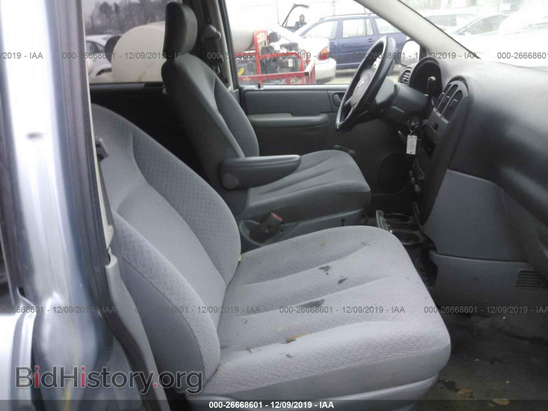 2006 Dodge Caravan - VIN: 1D4GP25B06B586473 - Photo 5