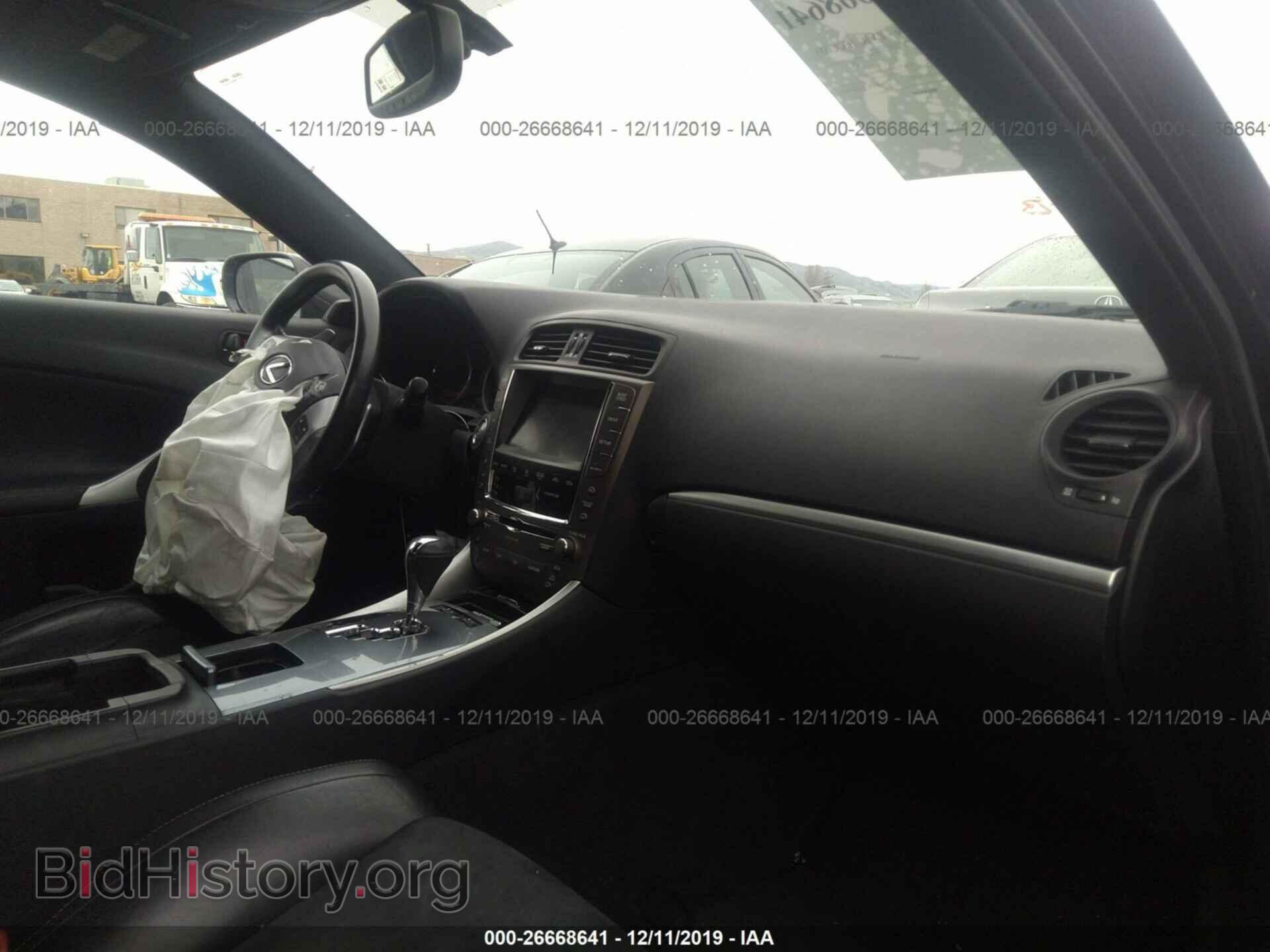 2011 LEXUS IS - VIN: JTHBF5C29B5147889 - Фото 5