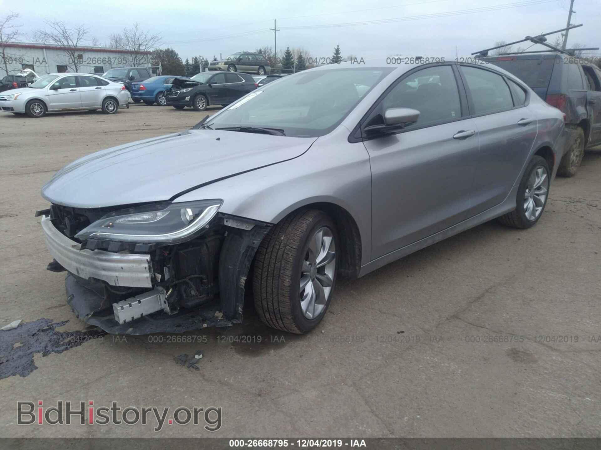 2015 CHRYSLER 200 - VIN: 1C3CCCBB5FN703565 - Фото 2