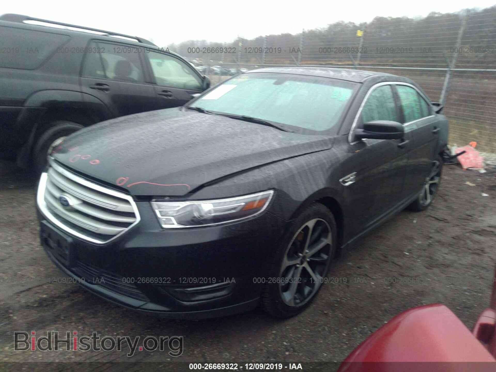 2015 FORD TAURUS - VIN: 1FAHP2E82FG181343 - Фото 2