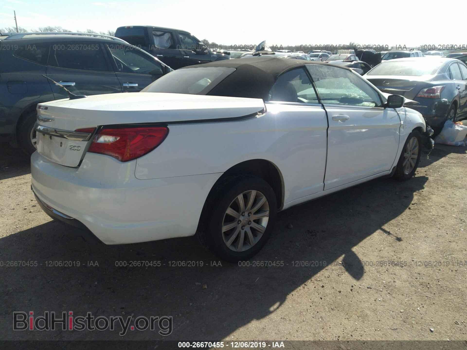 2011 CHRYSLER 200 - VIN: 1C3BC2EB0BN547866 - Photo 4
