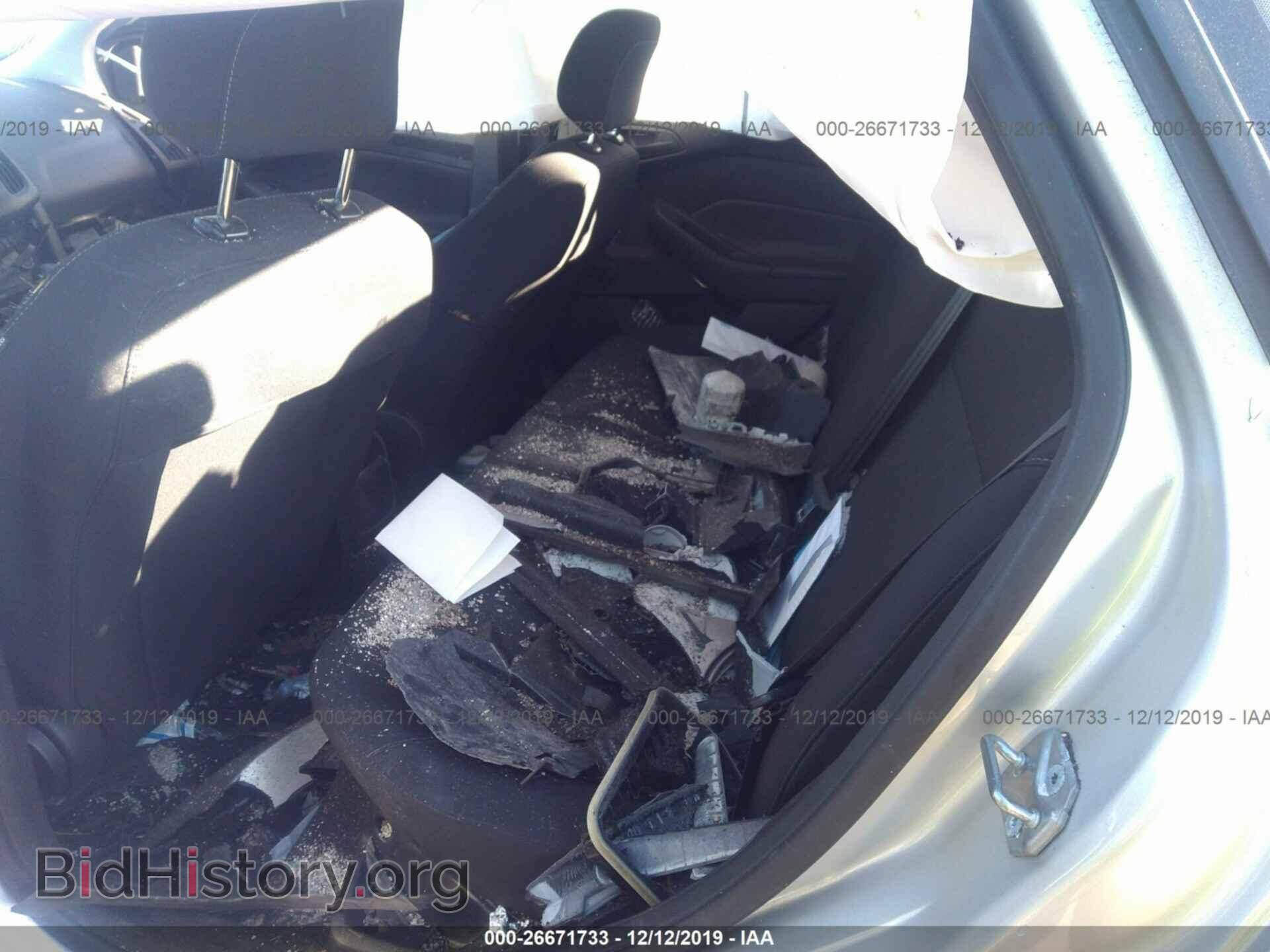 2016 Ford Focus - VIN: 1FADP3E2XGL292649 - Фото 8