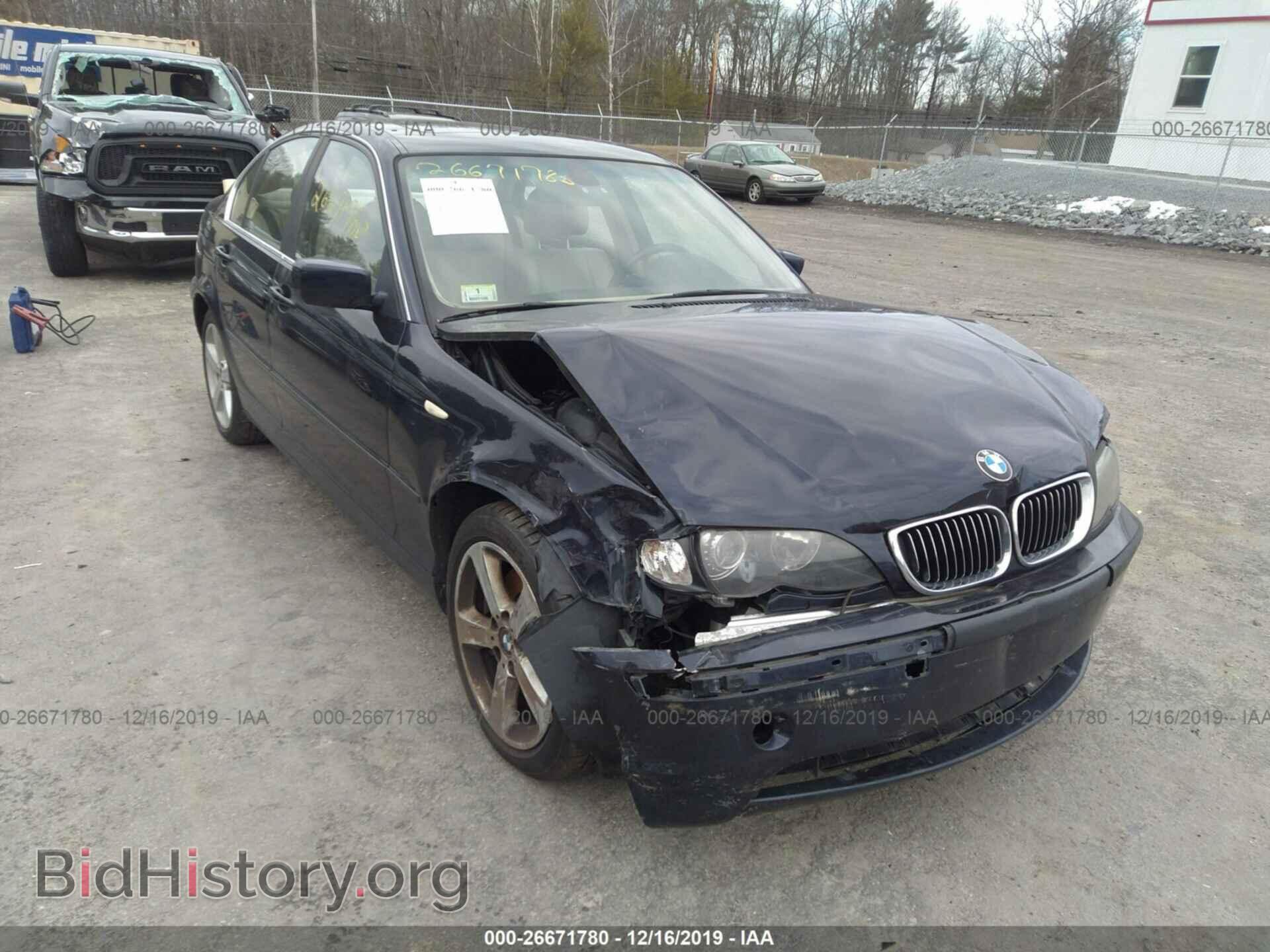 Photo WBAEW53484PN35085 - BMW 330 2004