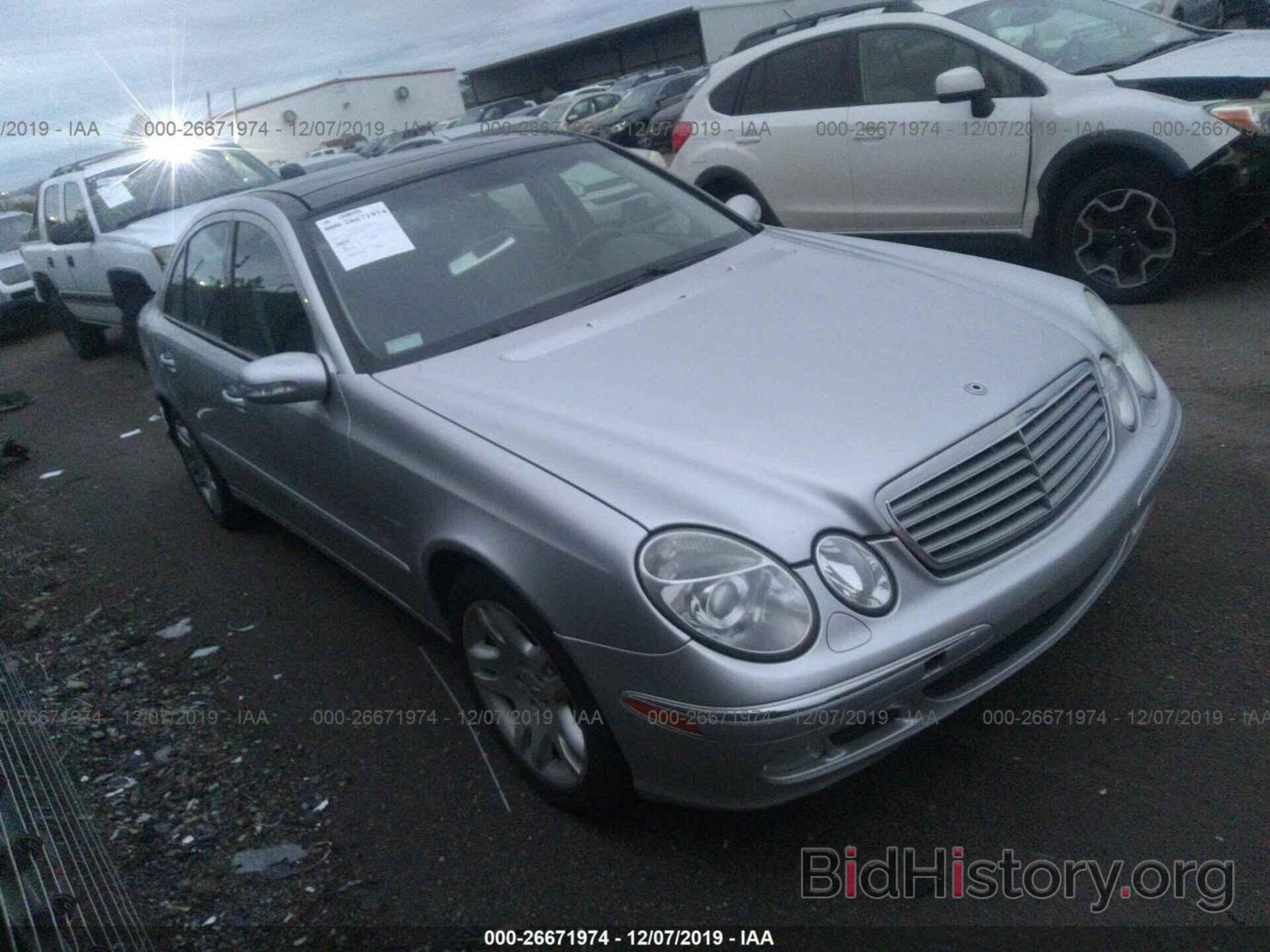 Photo WDBUF70J03A174035 - MERCEDES-BENZ E 2003