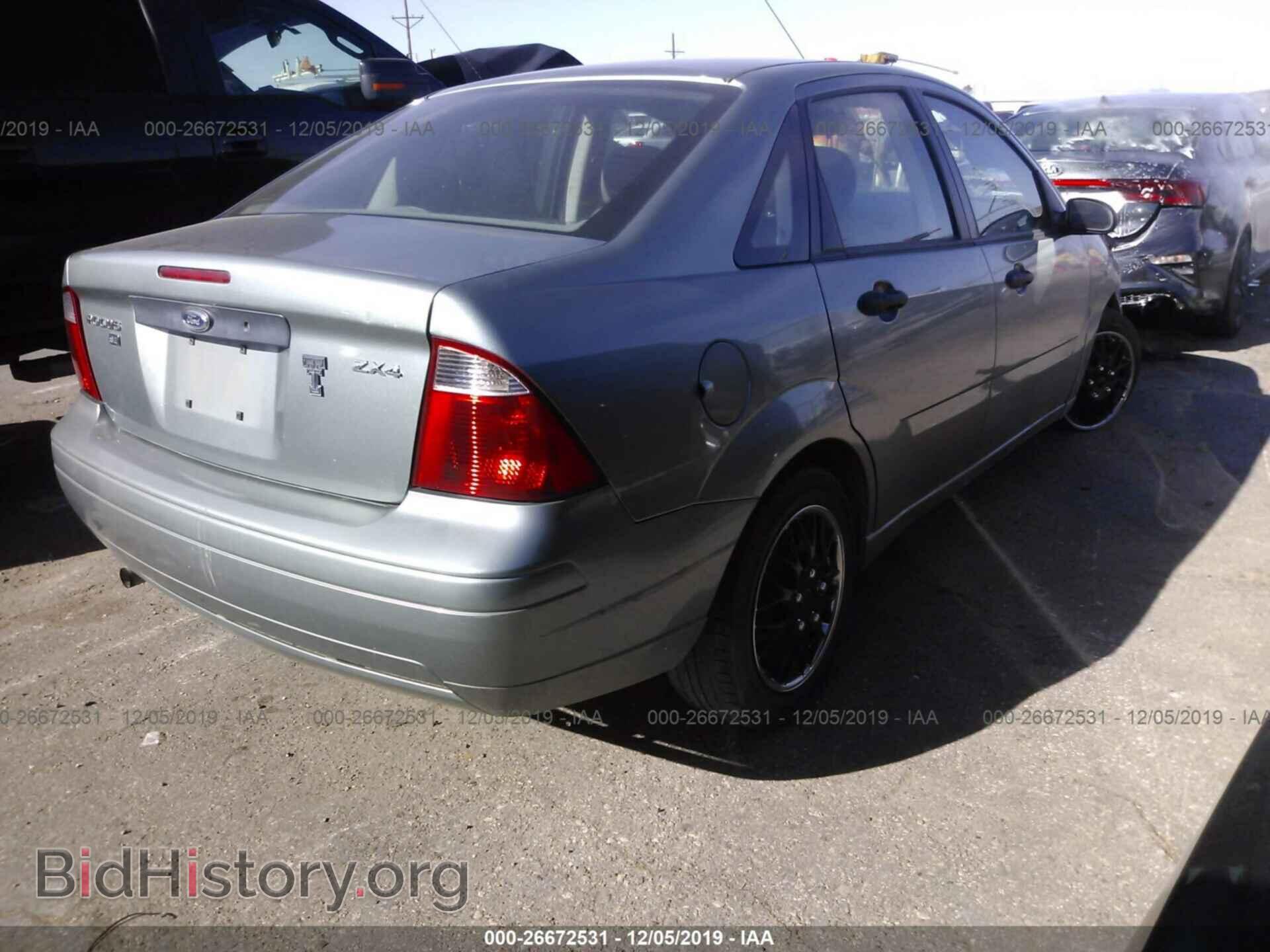 2005 FORD FOCUS - VIN: 1FAFP34N65W305901 - Фото 4