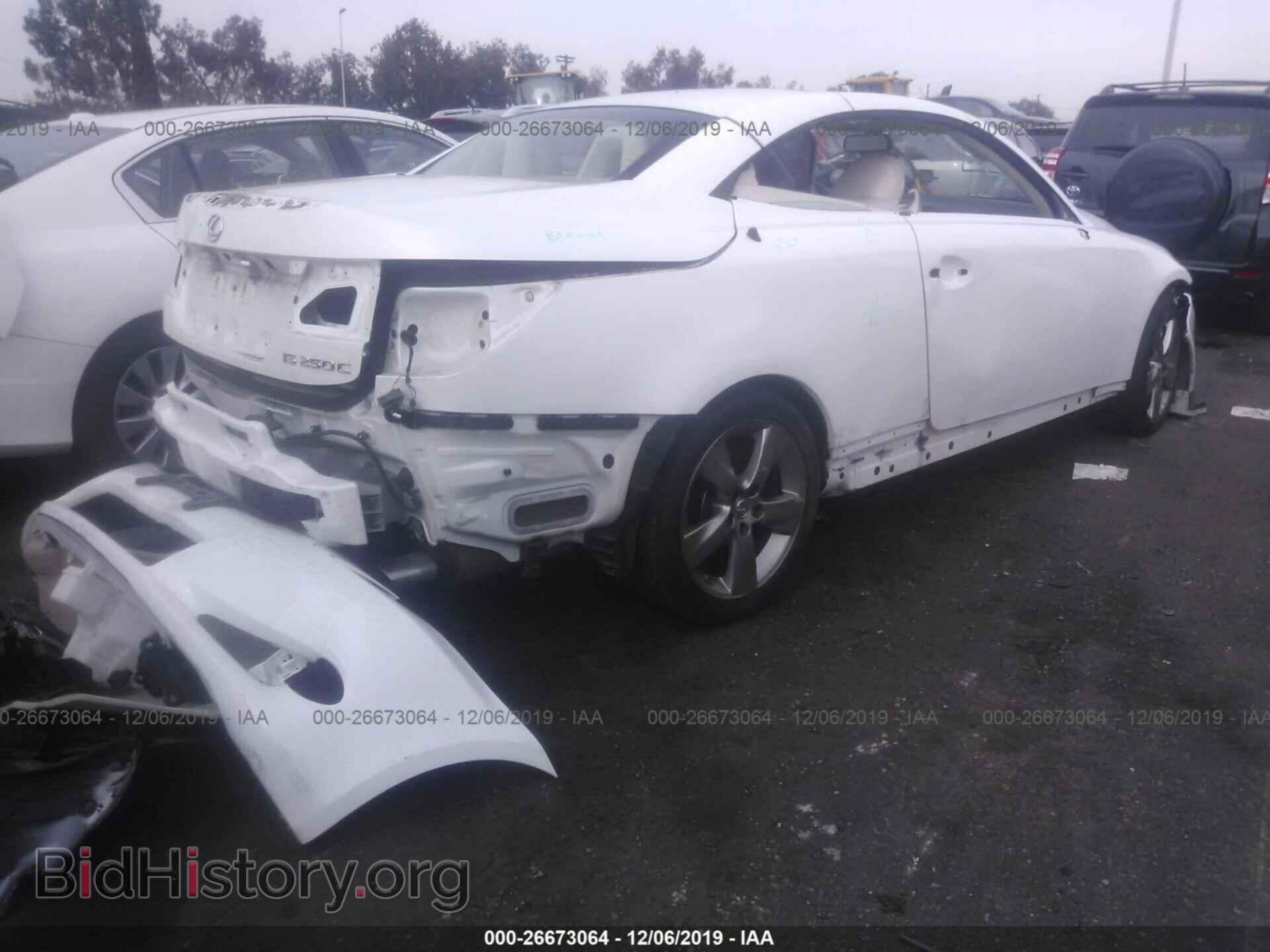 2011 LEXUS IS - VIN: JTHFF2C24B2519074 - Photo 4