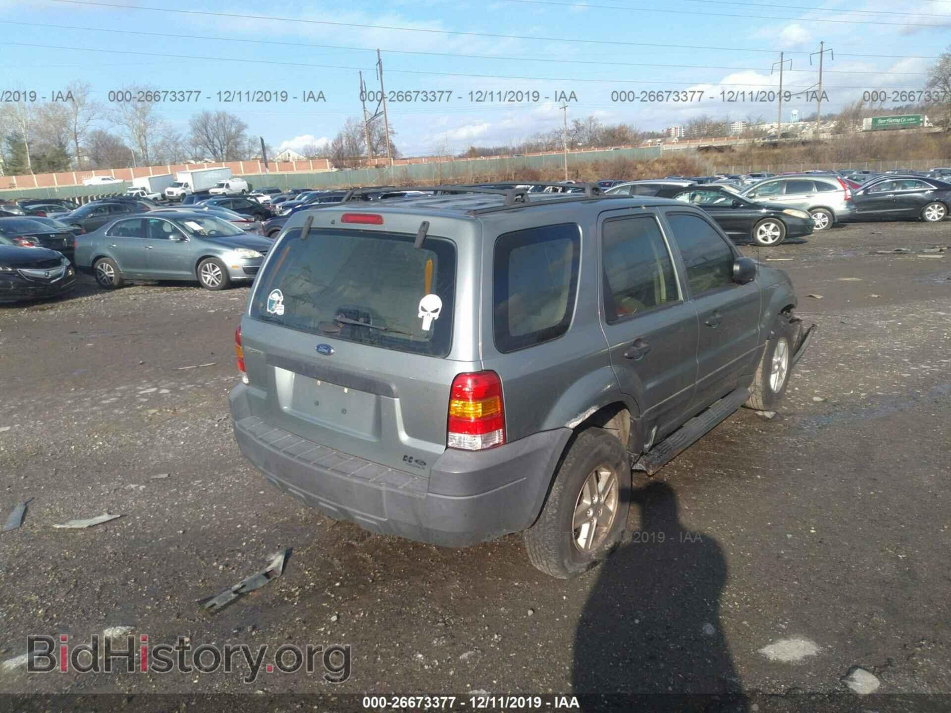 2005 FORD ESCAPE - VIN: 1FMYU92Z95KA35425 - Photo 4