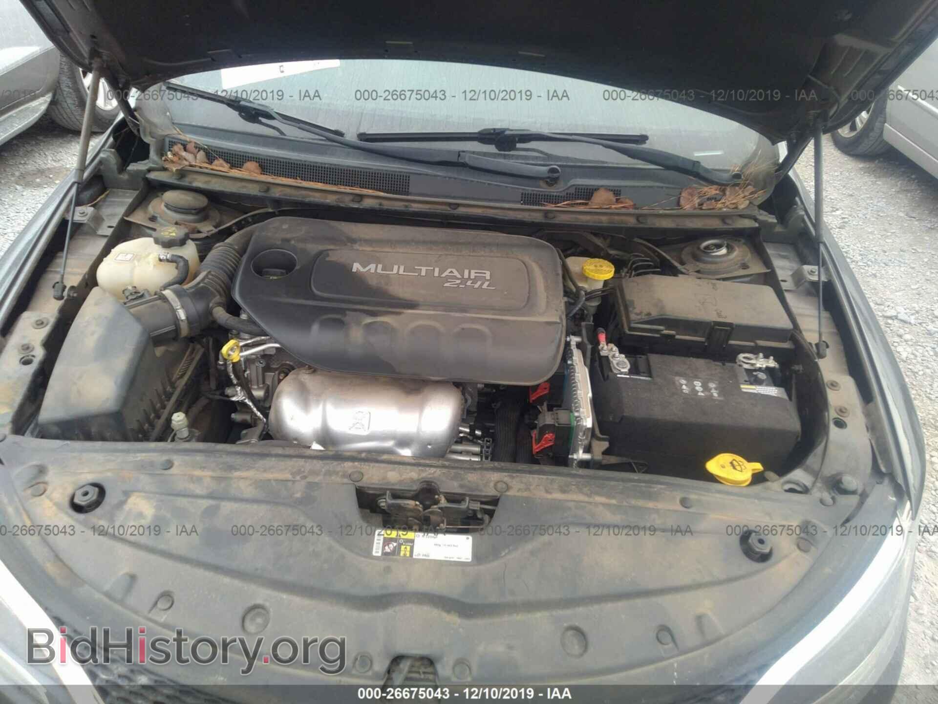 2016 CHRYSLER 200 - VIN: 1C3CCCAB4GN192711 - Фото 10