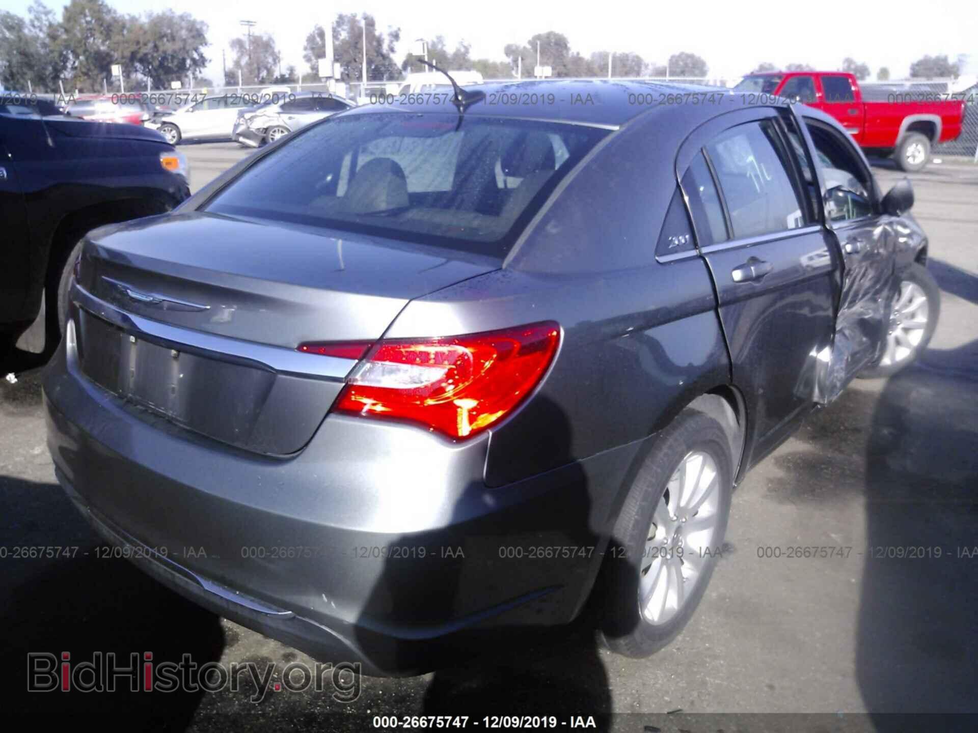 2012 CHRYSLER 200 - VIN: 1C3CCBBG9CN173974 - Фото 4