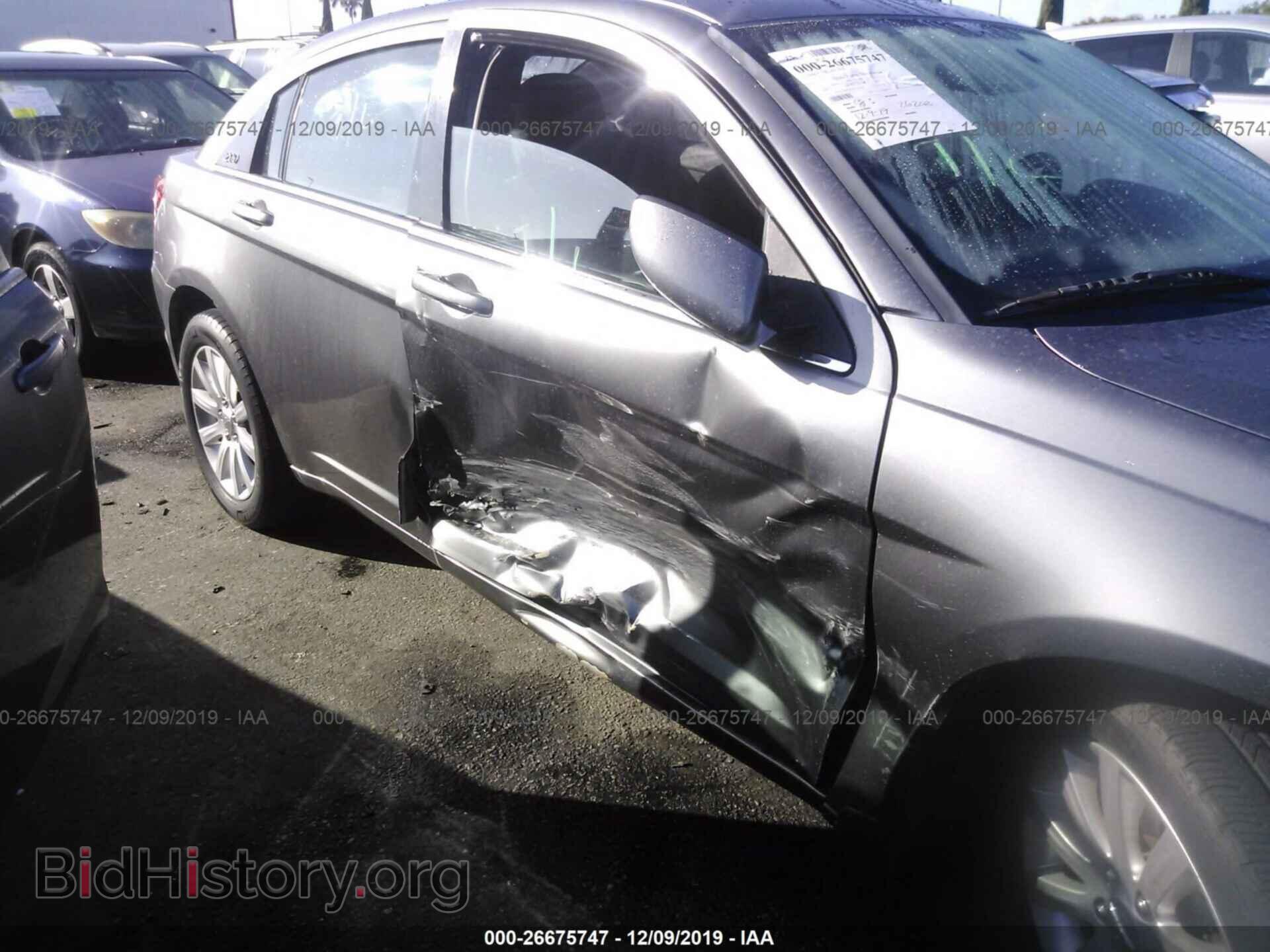 2012 CHRYSLER 200 - VIN: 1C3CCBBG9CN173974 - Фото 6