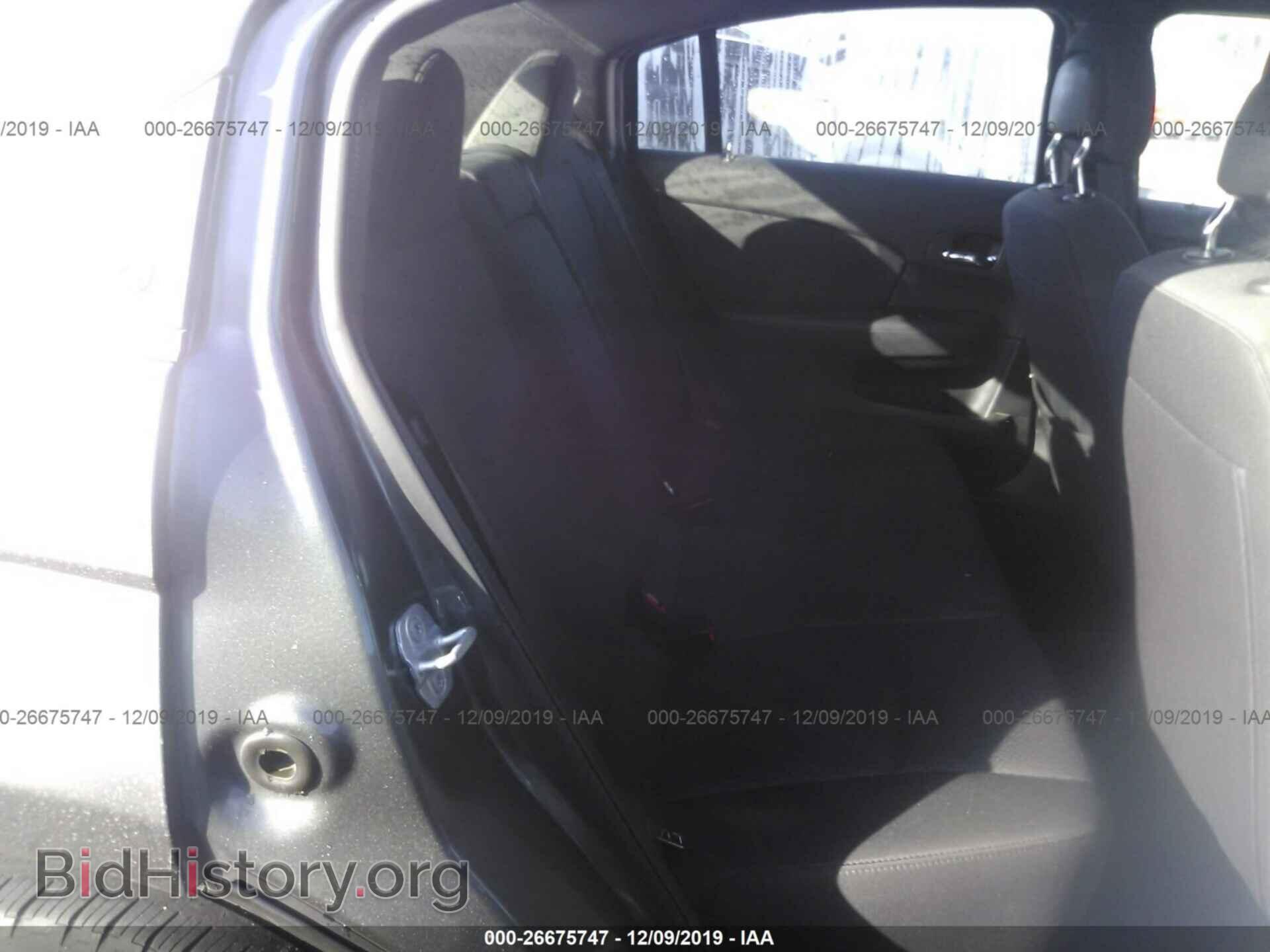 2012 CHRYSLER 200 - VIN: 1C3CCBBG9CN173974 - Фото 8
