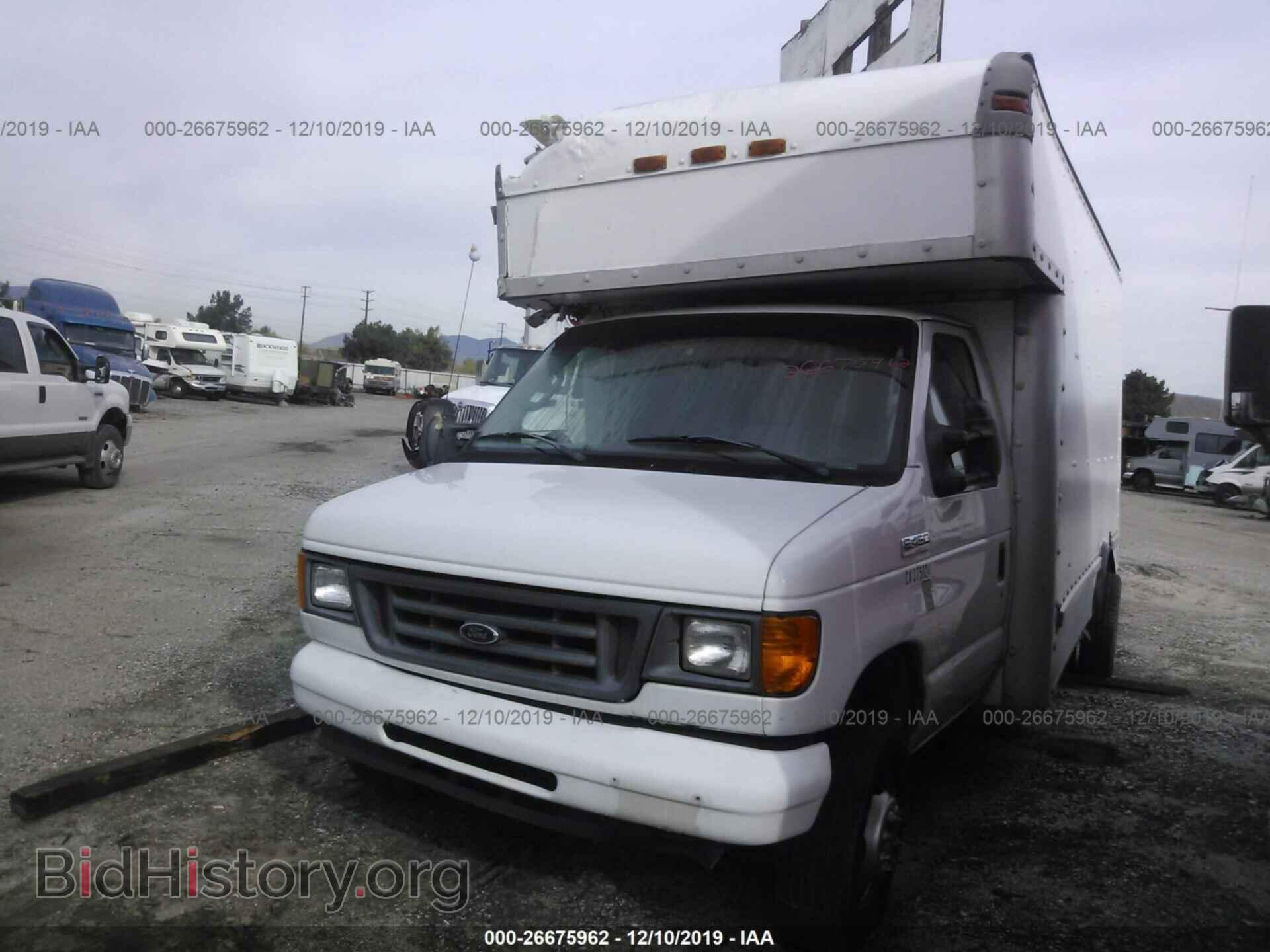 2007 FORD ECONOLINE - VIN: 1FDXE45SX7DA83534 - Фото 2
