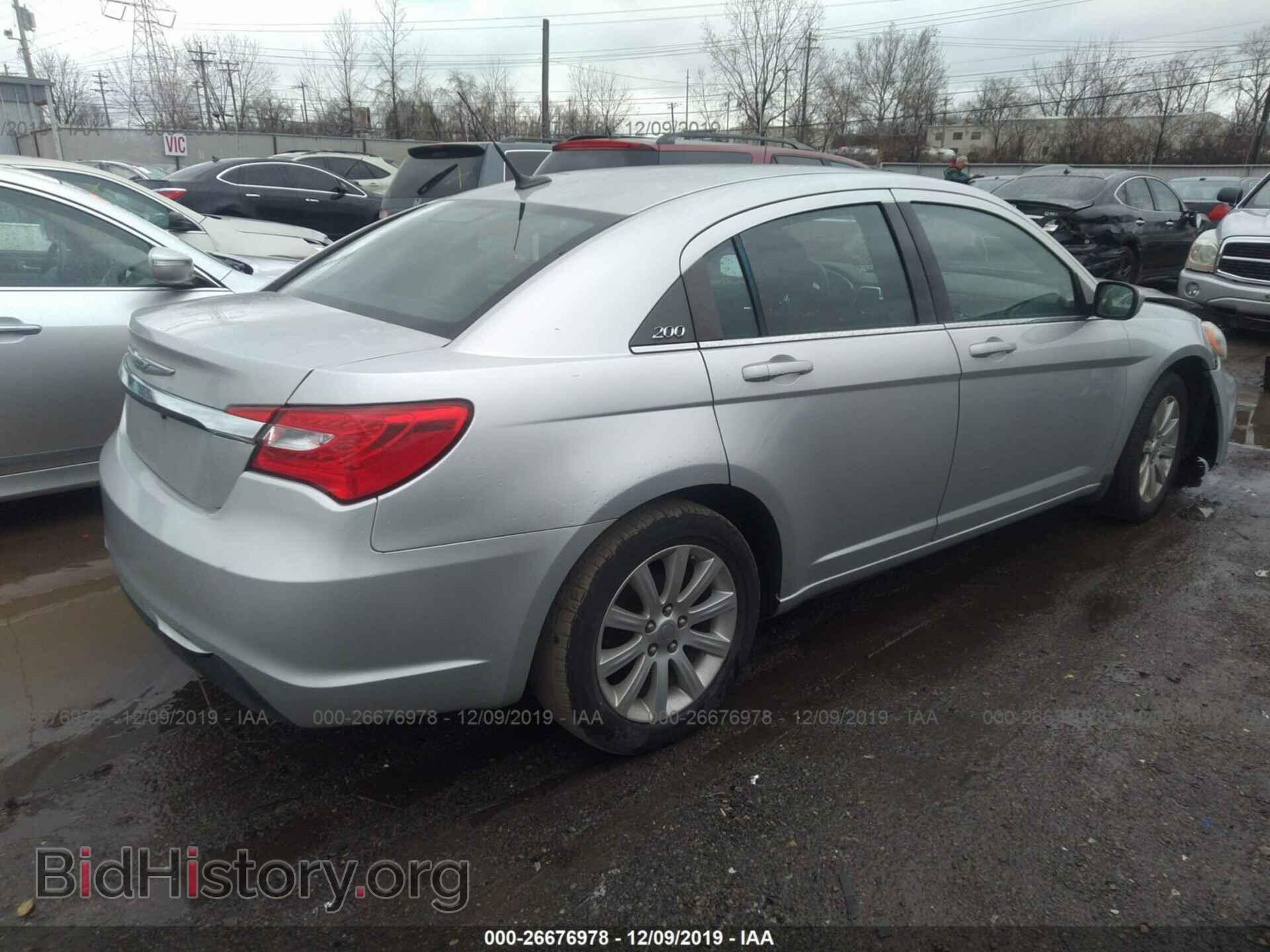 2011 CHRYSLER 200 - VIN: 1C3BC1FB3BN531217 - Фото 4